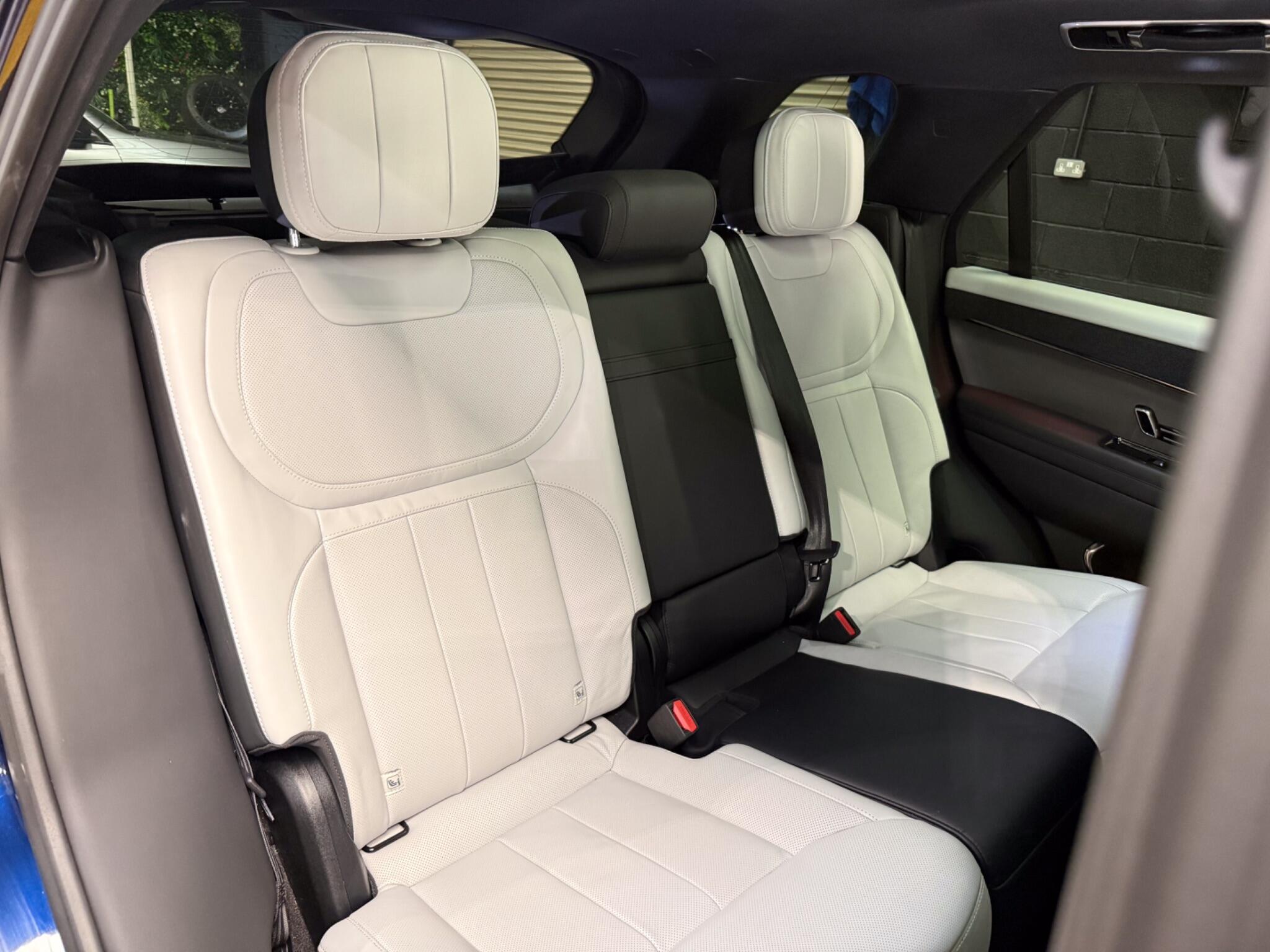Land Rover Range Rover Sport view 27