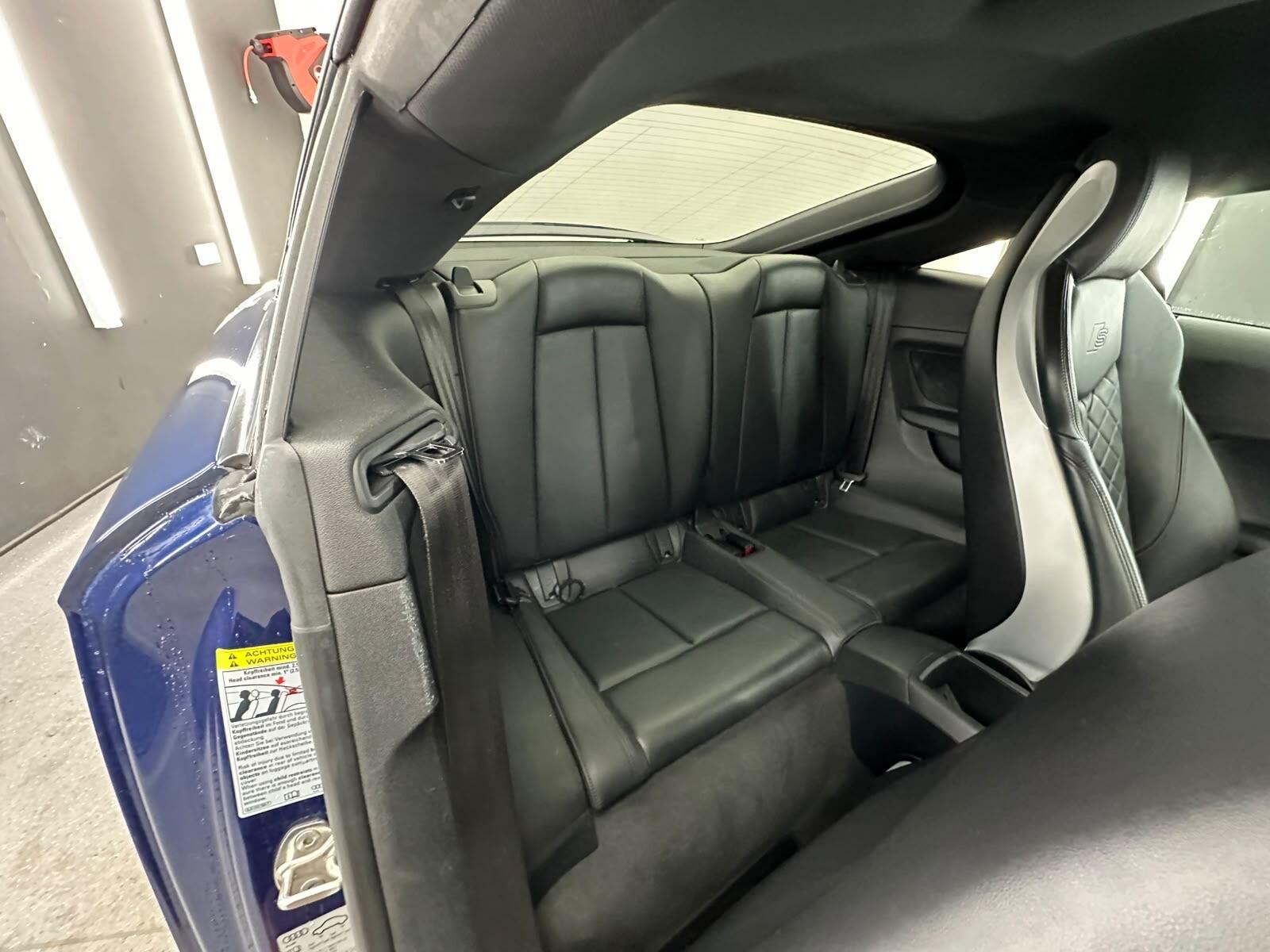 Audi TT view 28