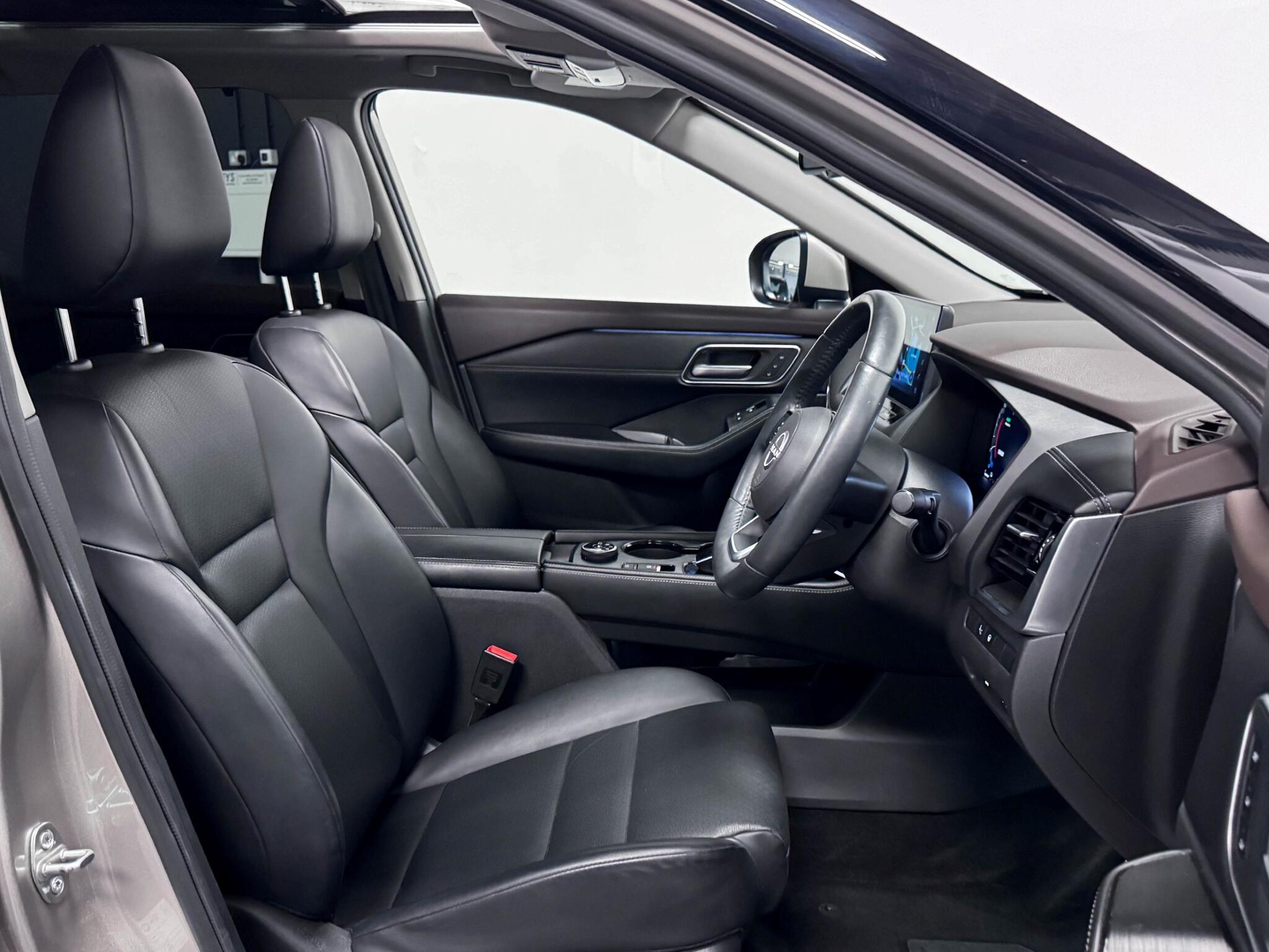 Nissan X-Trail view 31
