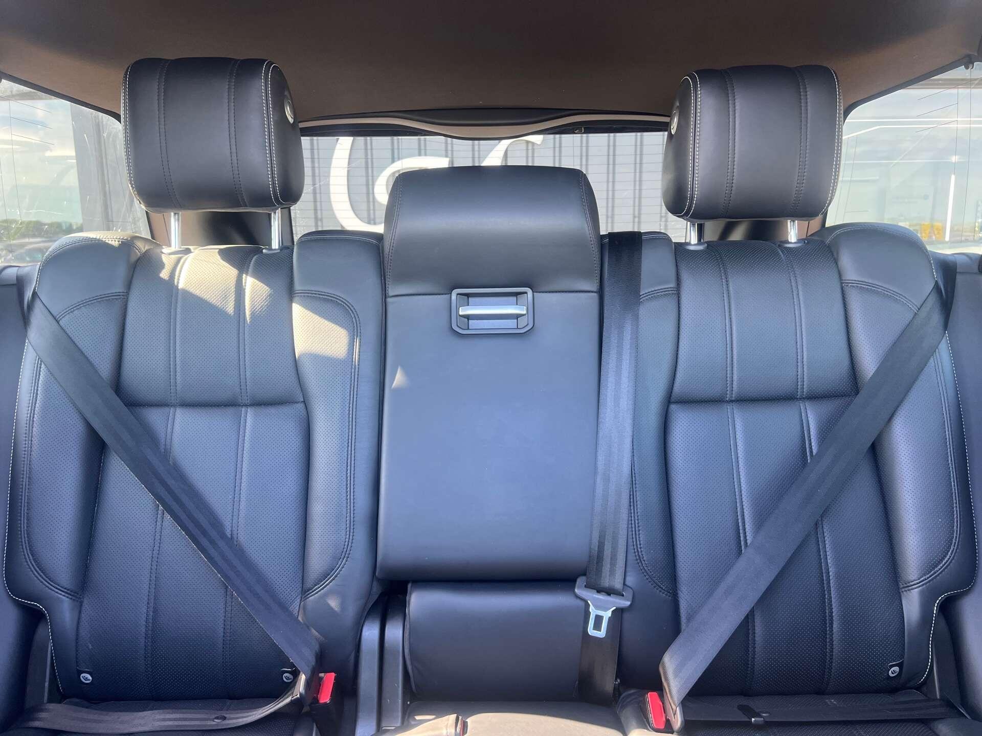 Land Rover Range Rover view 37