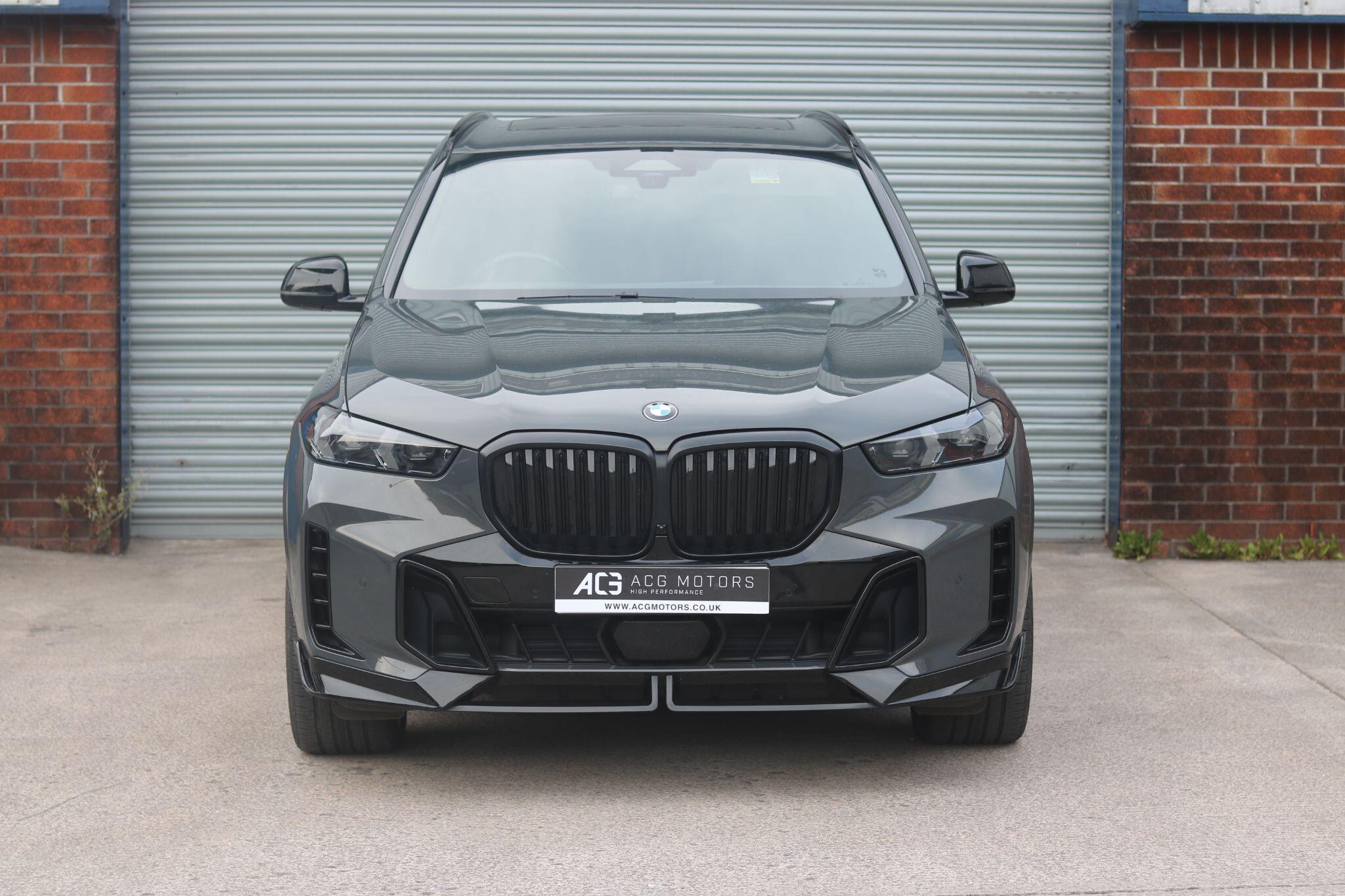 BMW X5 view 3
