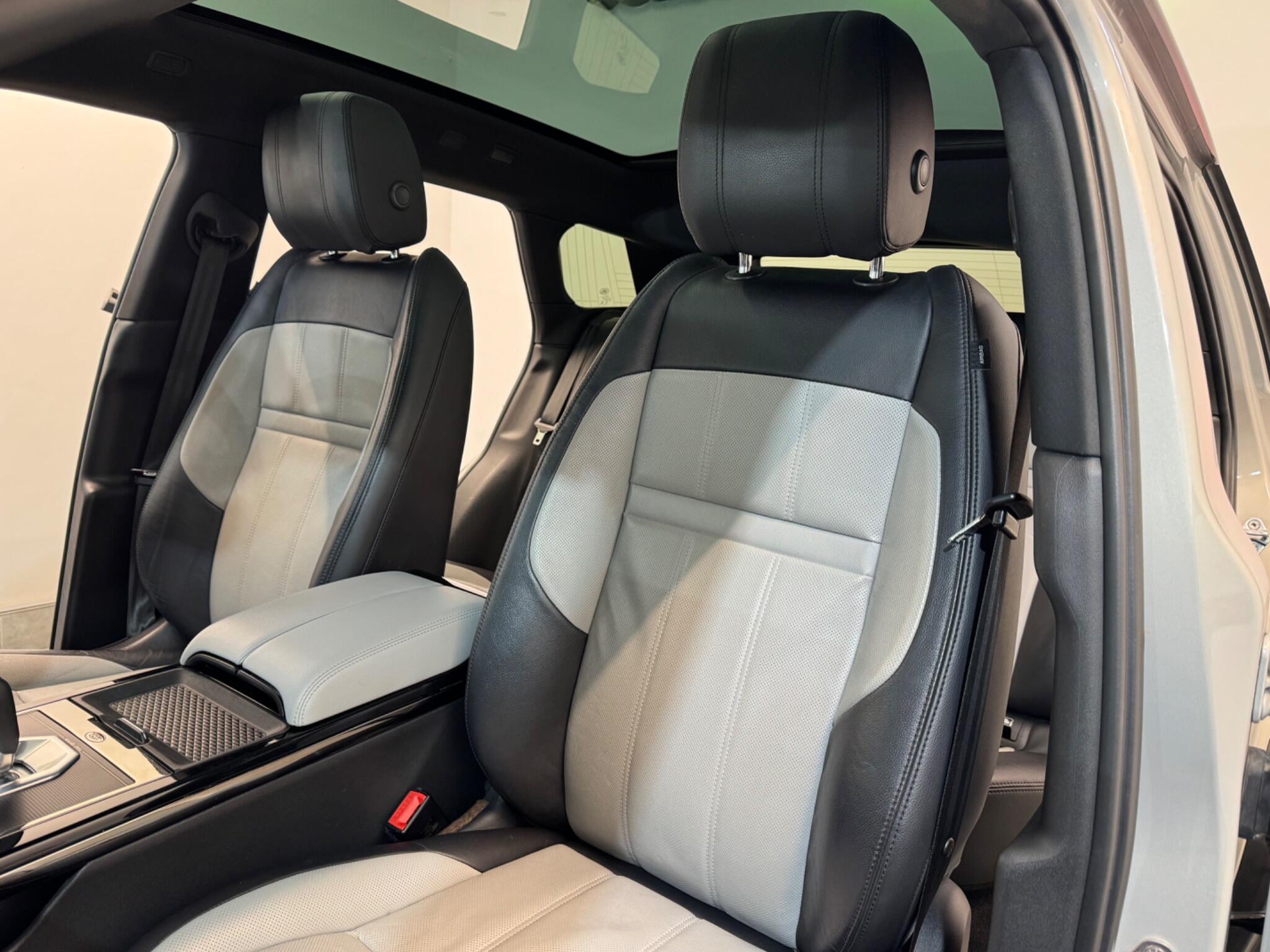 Land Rover Range Rover Evoque view 29