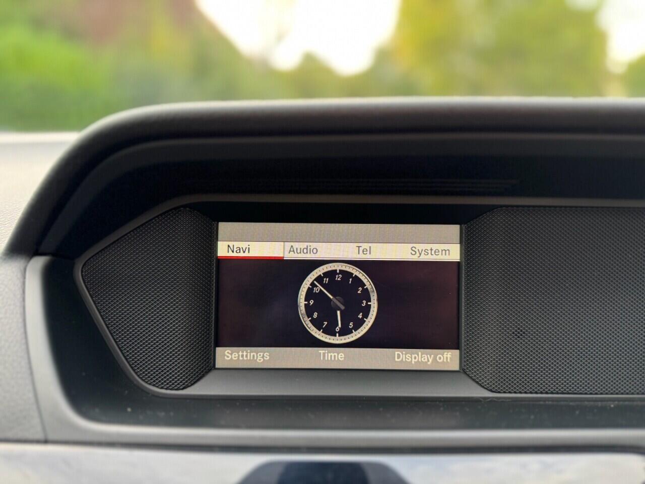 Mercedes-Benz C-Class view 12