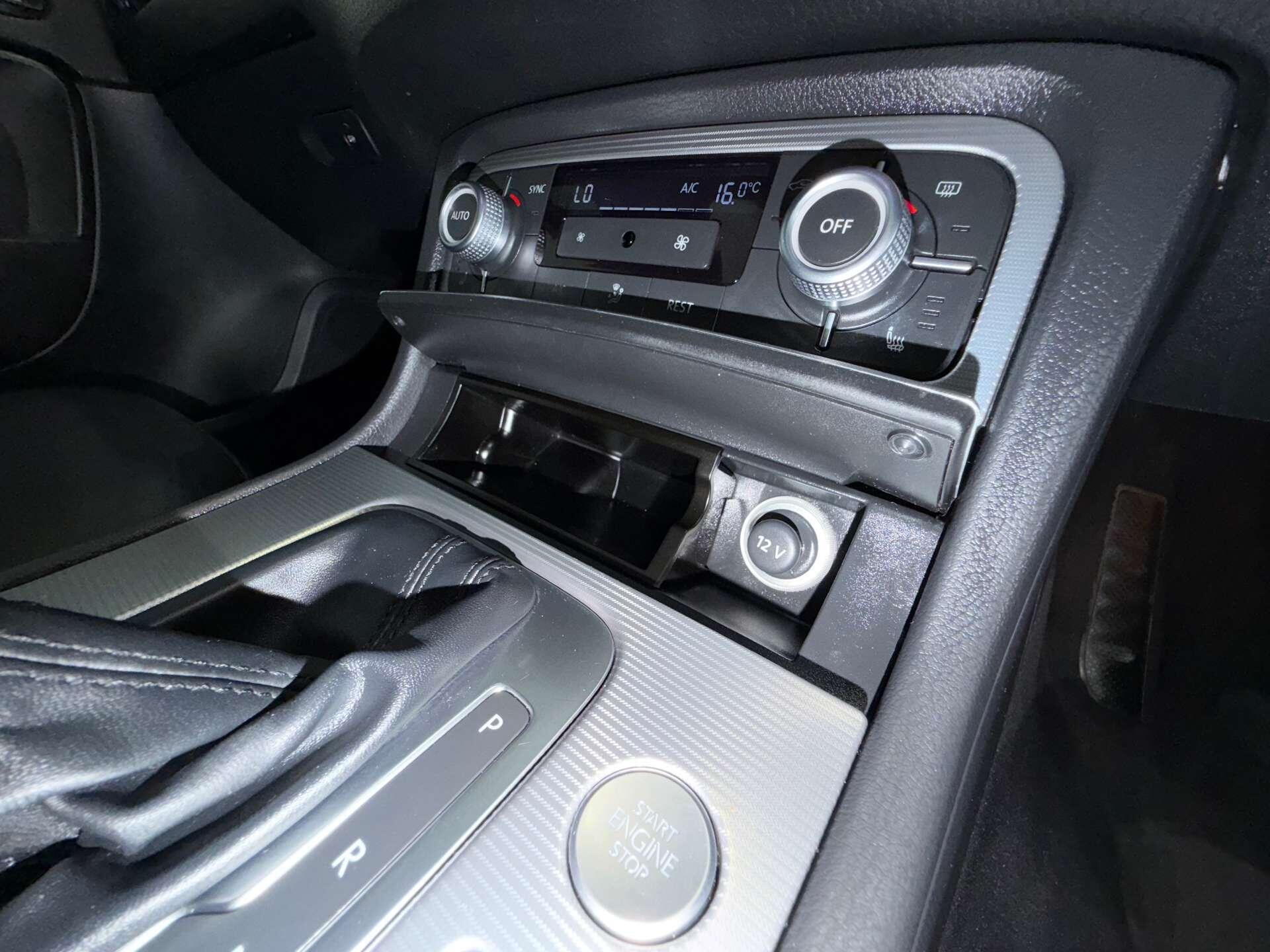 Volkswagen Touareg view 41