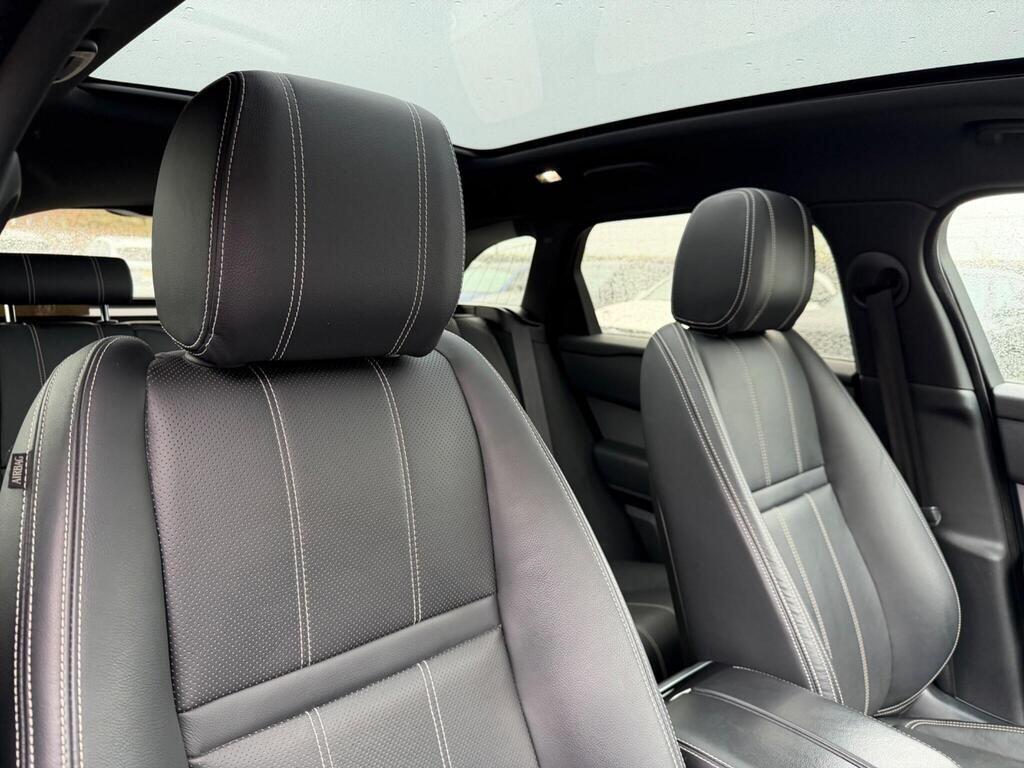 Land Rover Range Rover Velar view 19