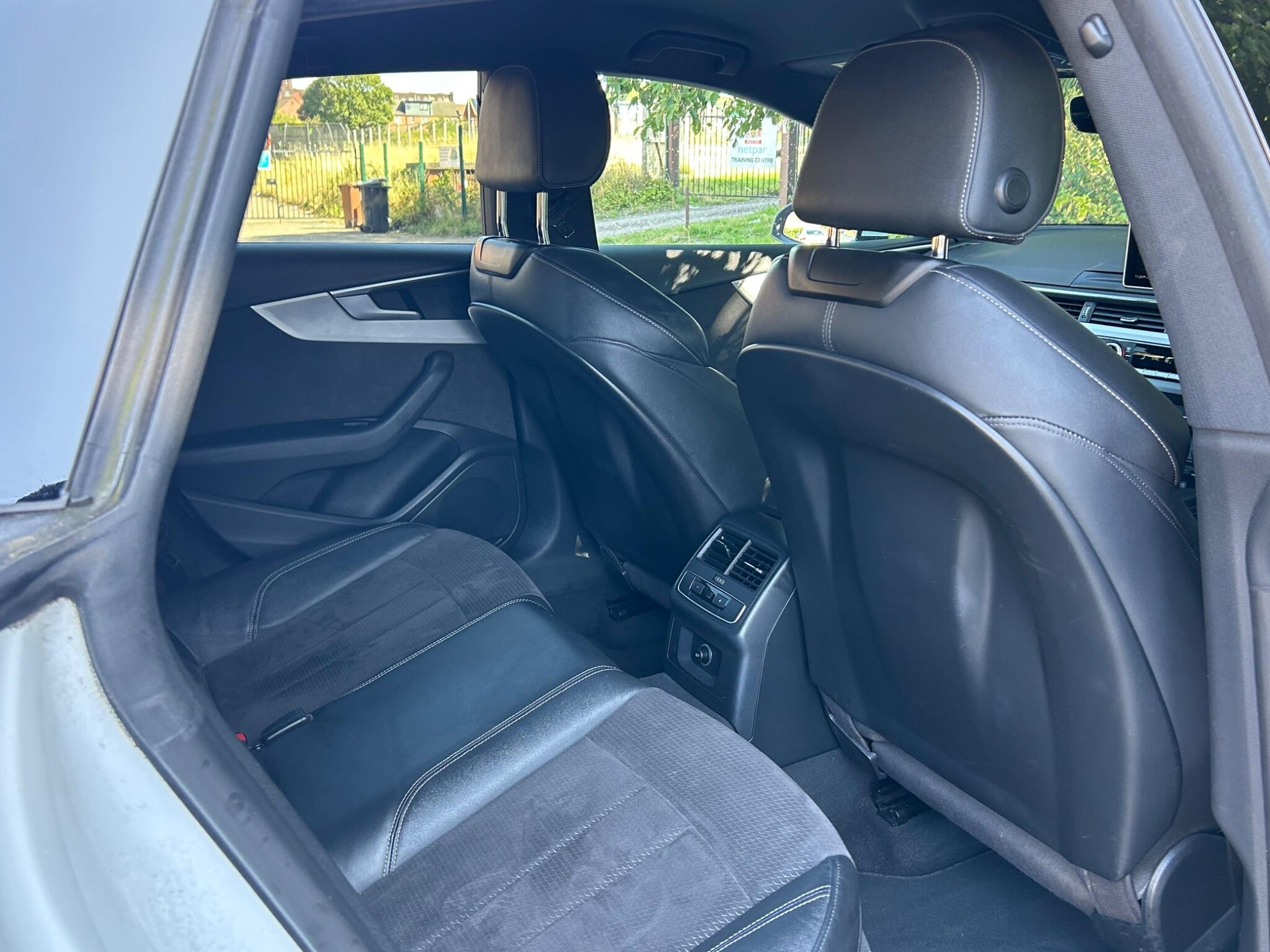 Audi A5 view 23