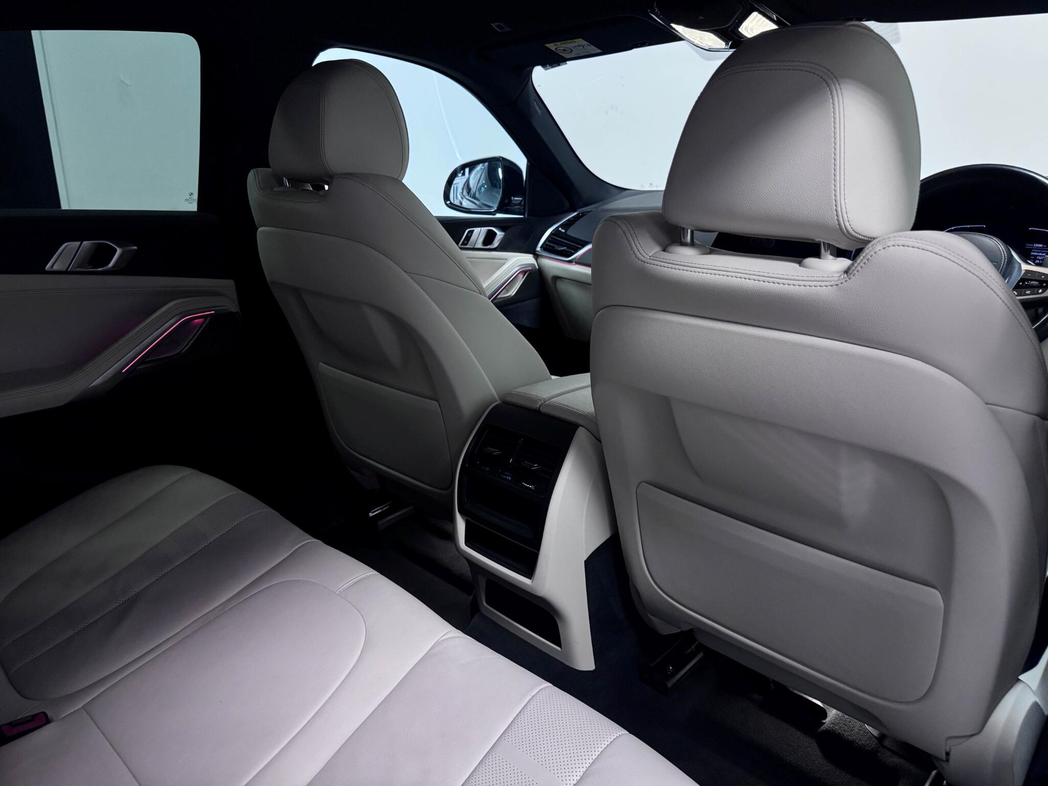 BMW X6 view 29