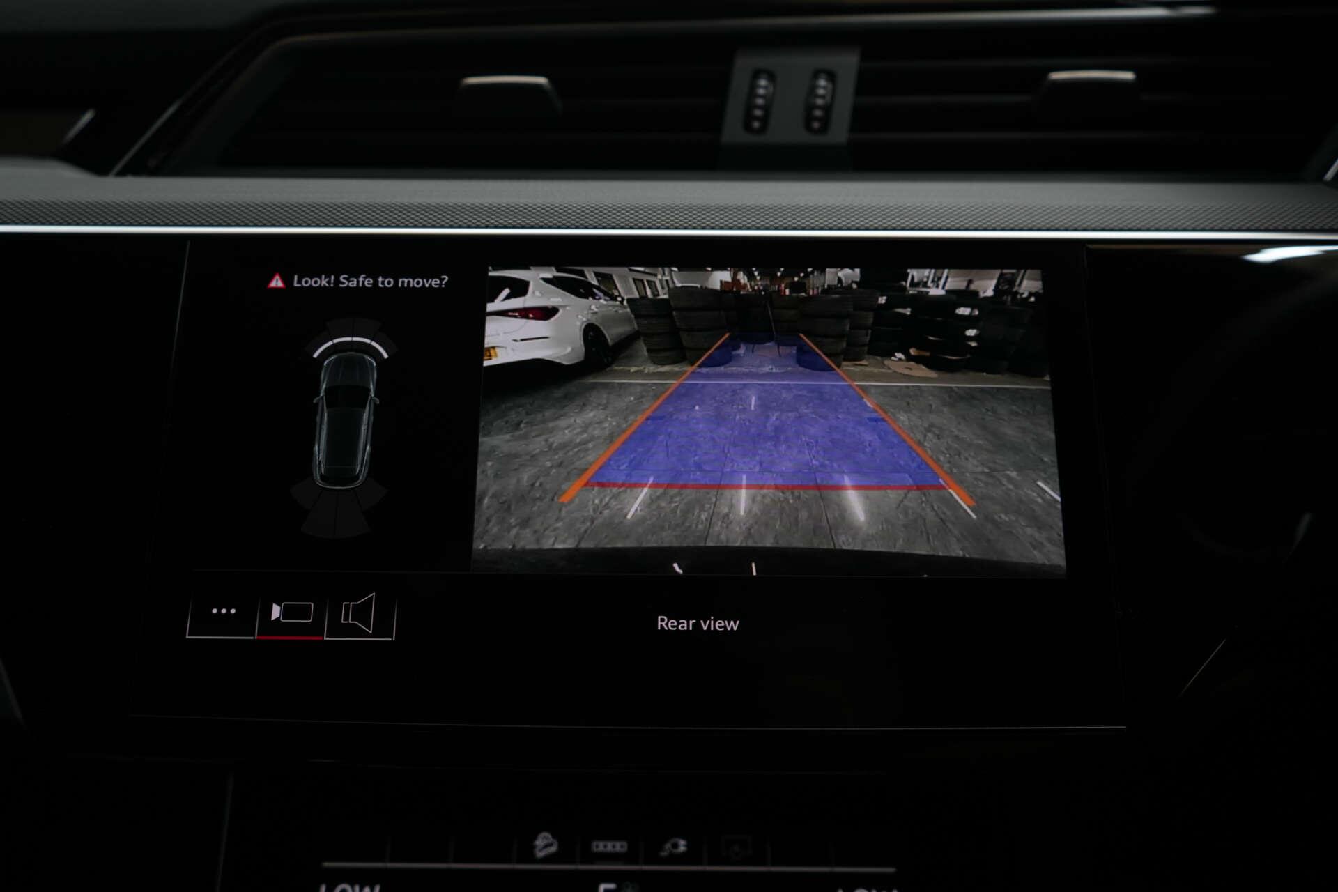 Audi Q8 E-Tron view 36