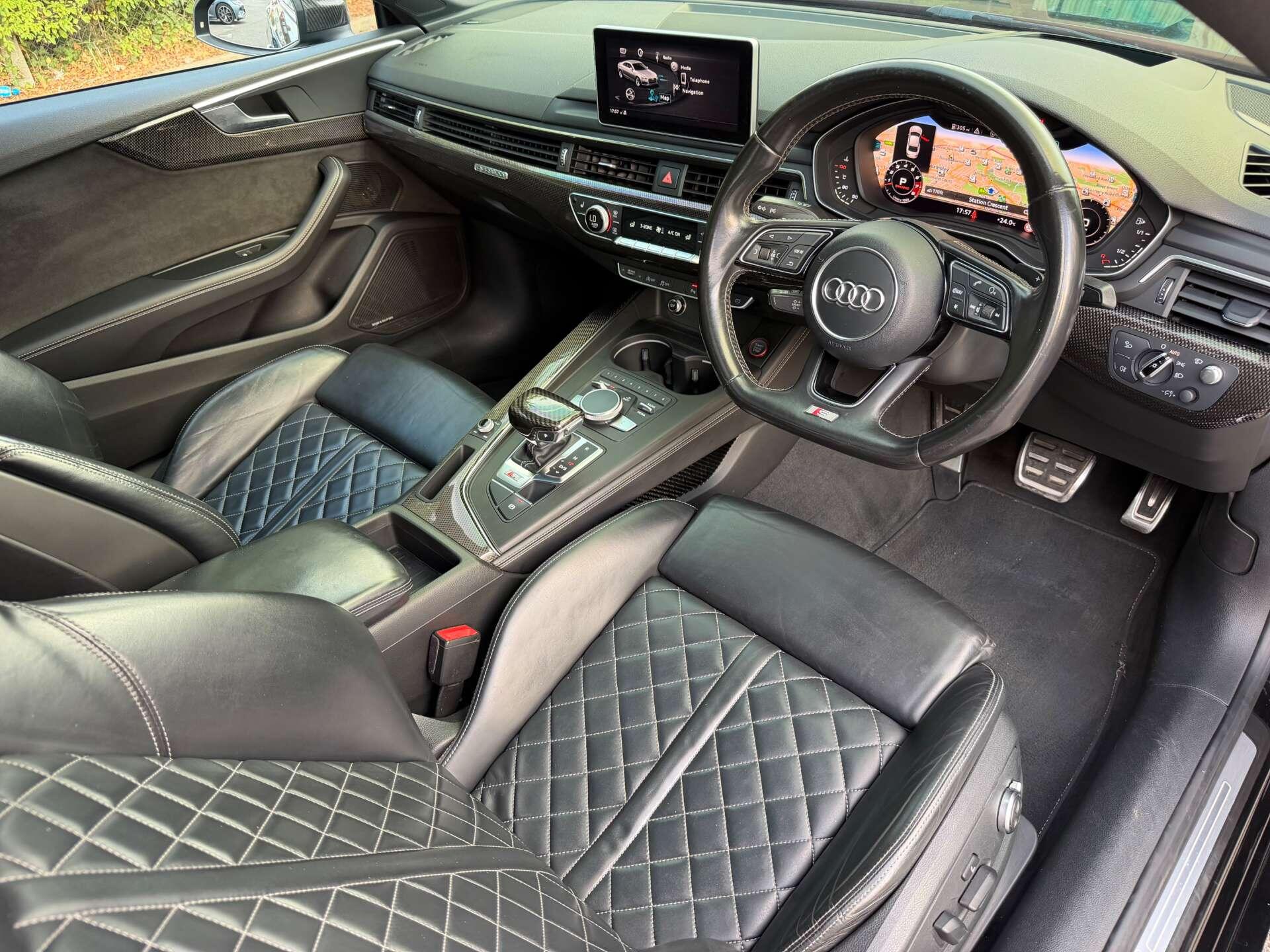Audi S5 view 21