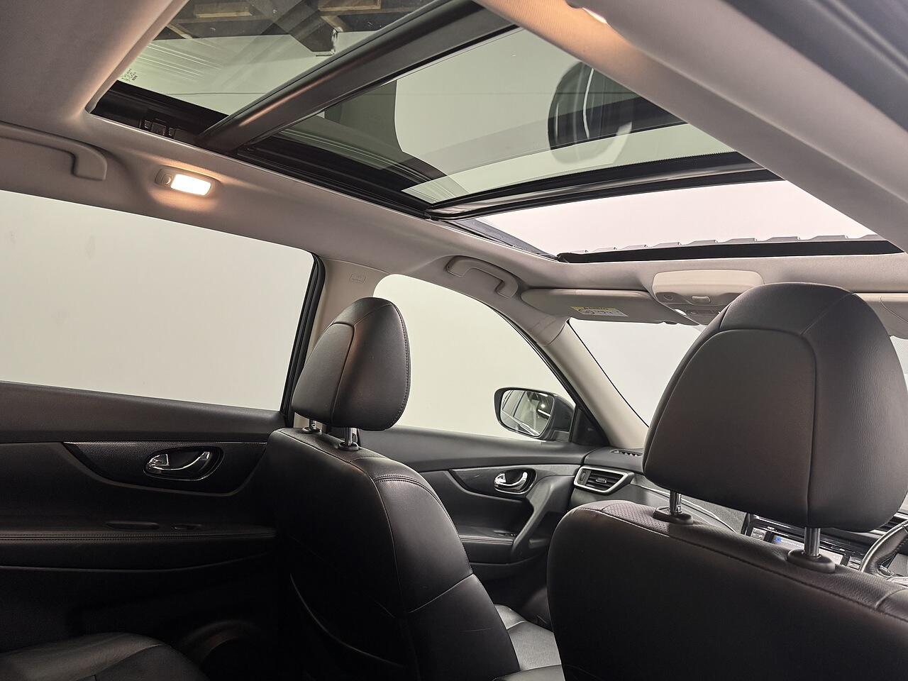 Nissan X-Trail view 14