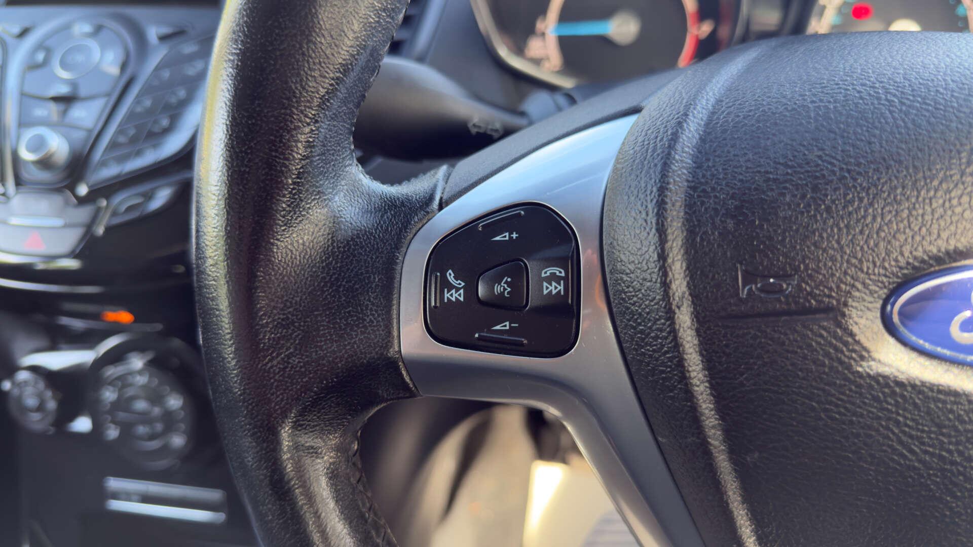 Ford Fiesta view 17