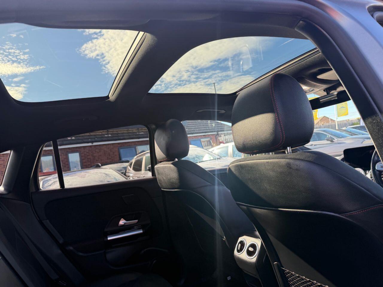 Mercedes-Benz Eqa view 31