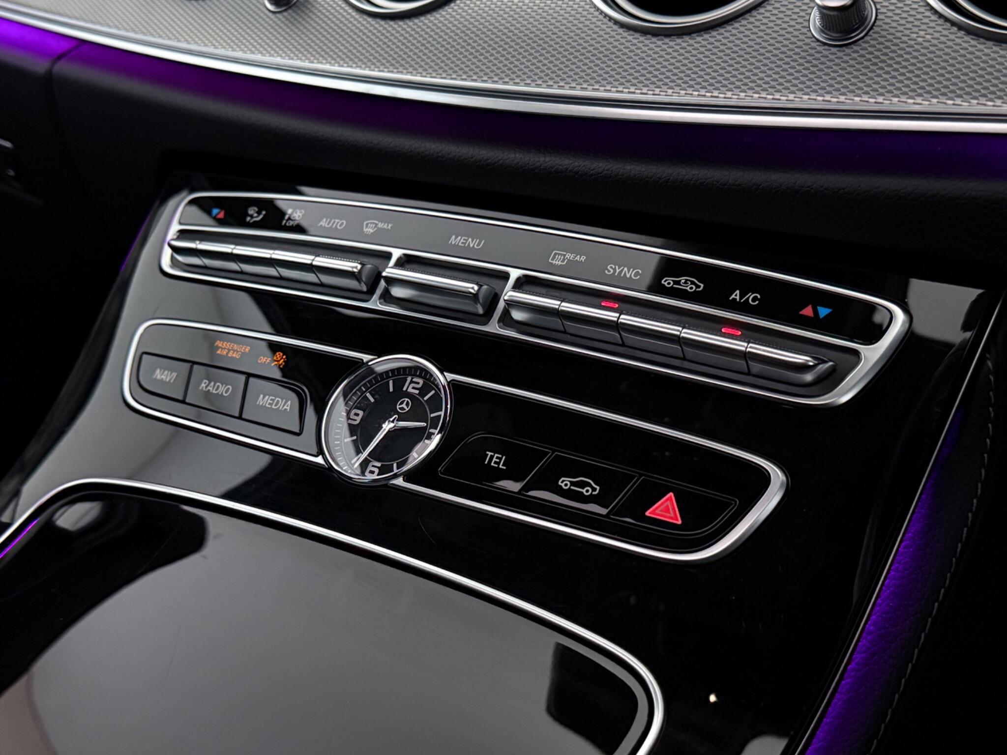 Mercedes-Benz E-Class view 23