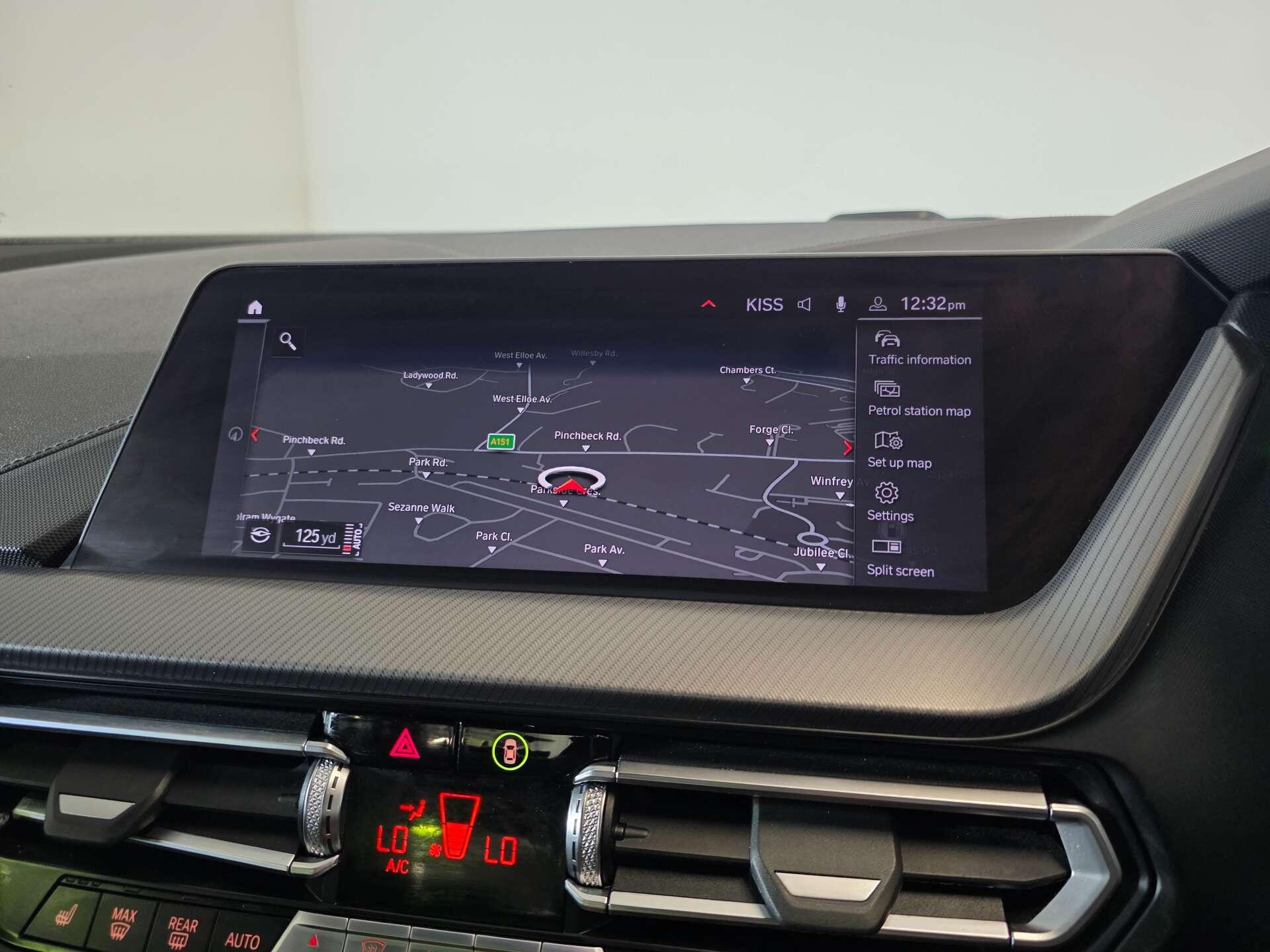 BMW 2 Series view 37