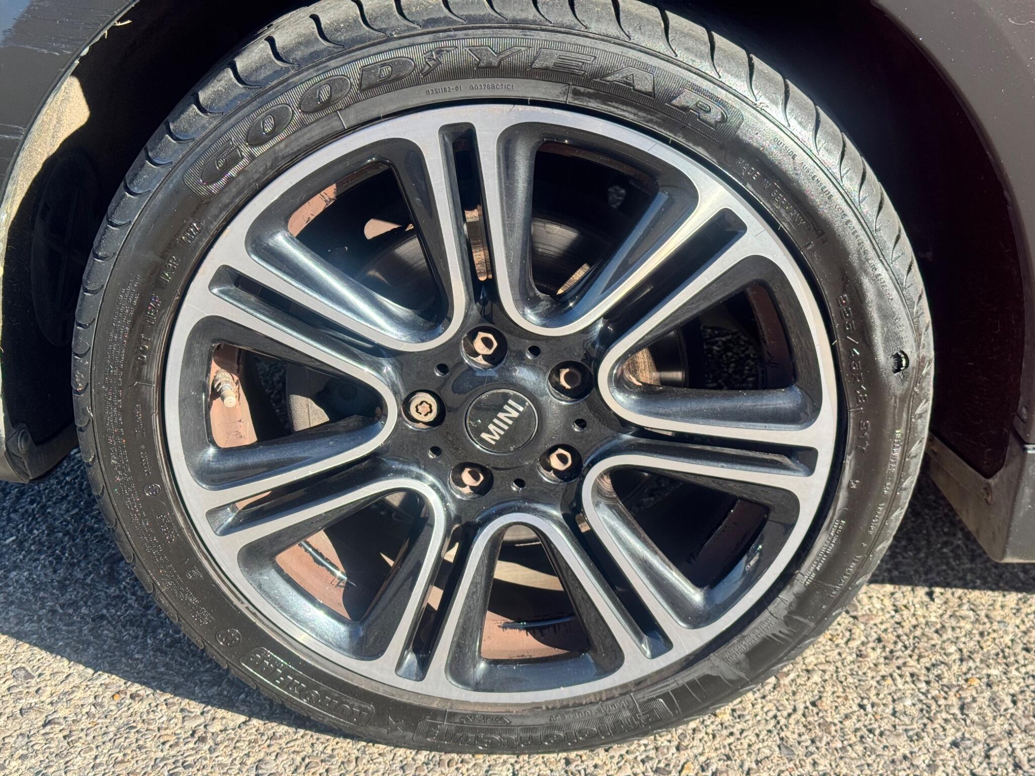 Mini Countryman view 28