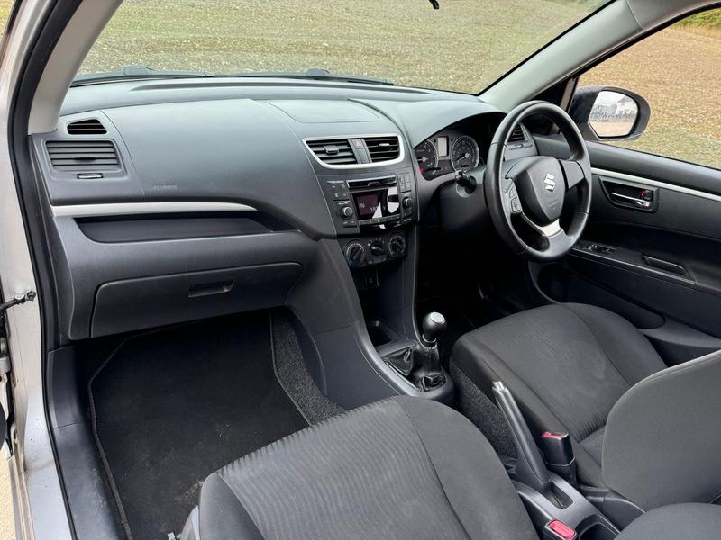 2013 Suzuki Swift image 17