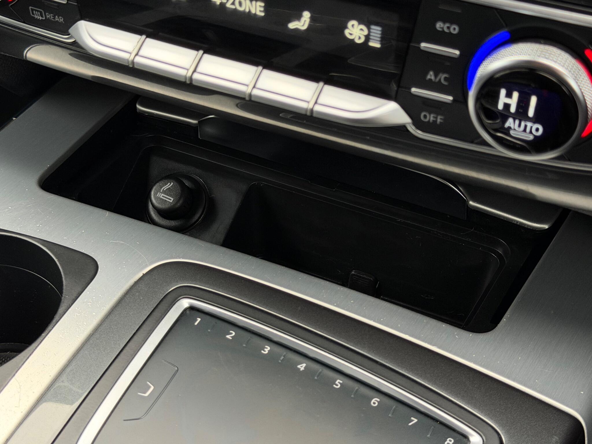 Audi Q7 view 39