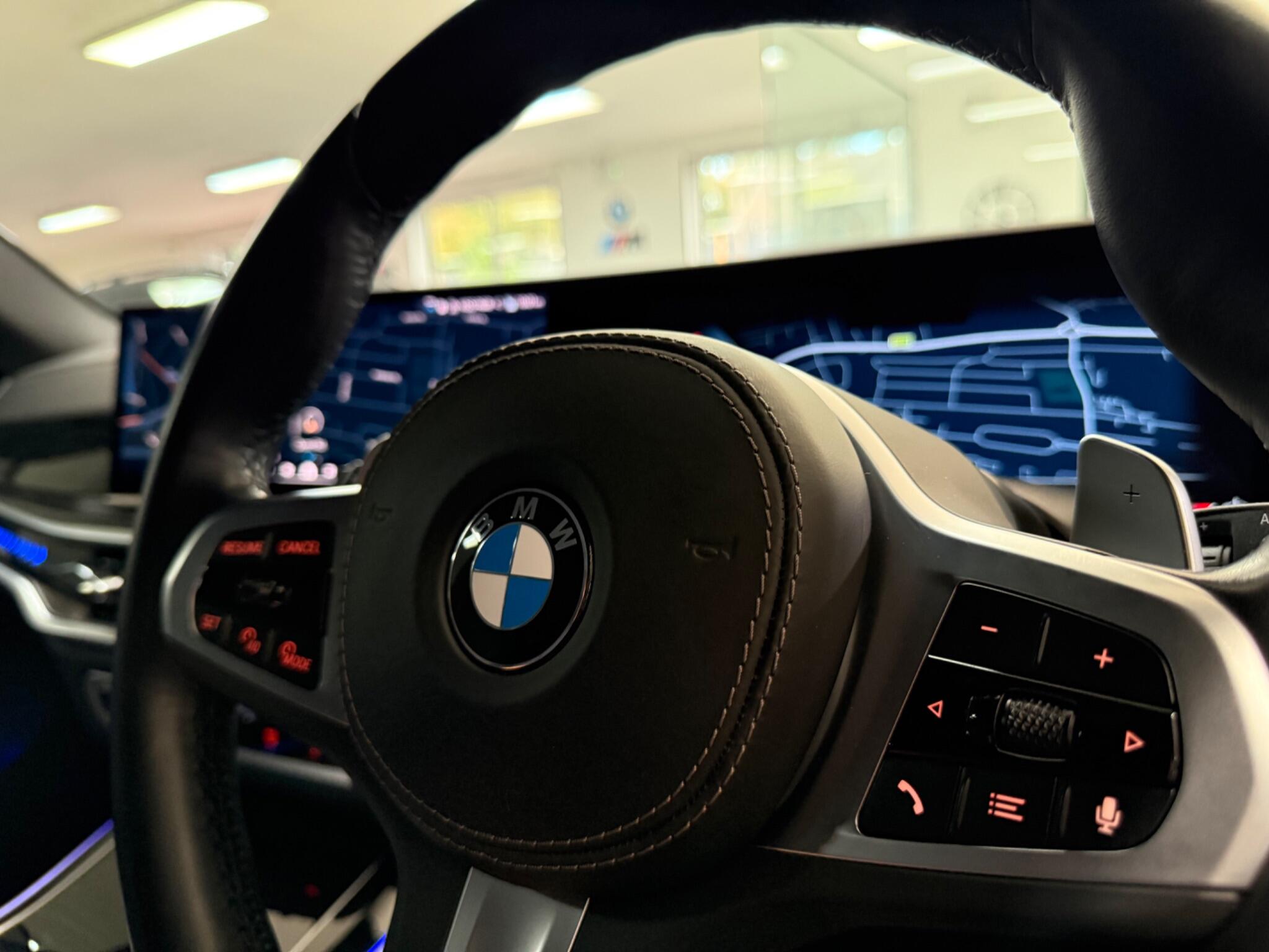 BMW X5 view 42