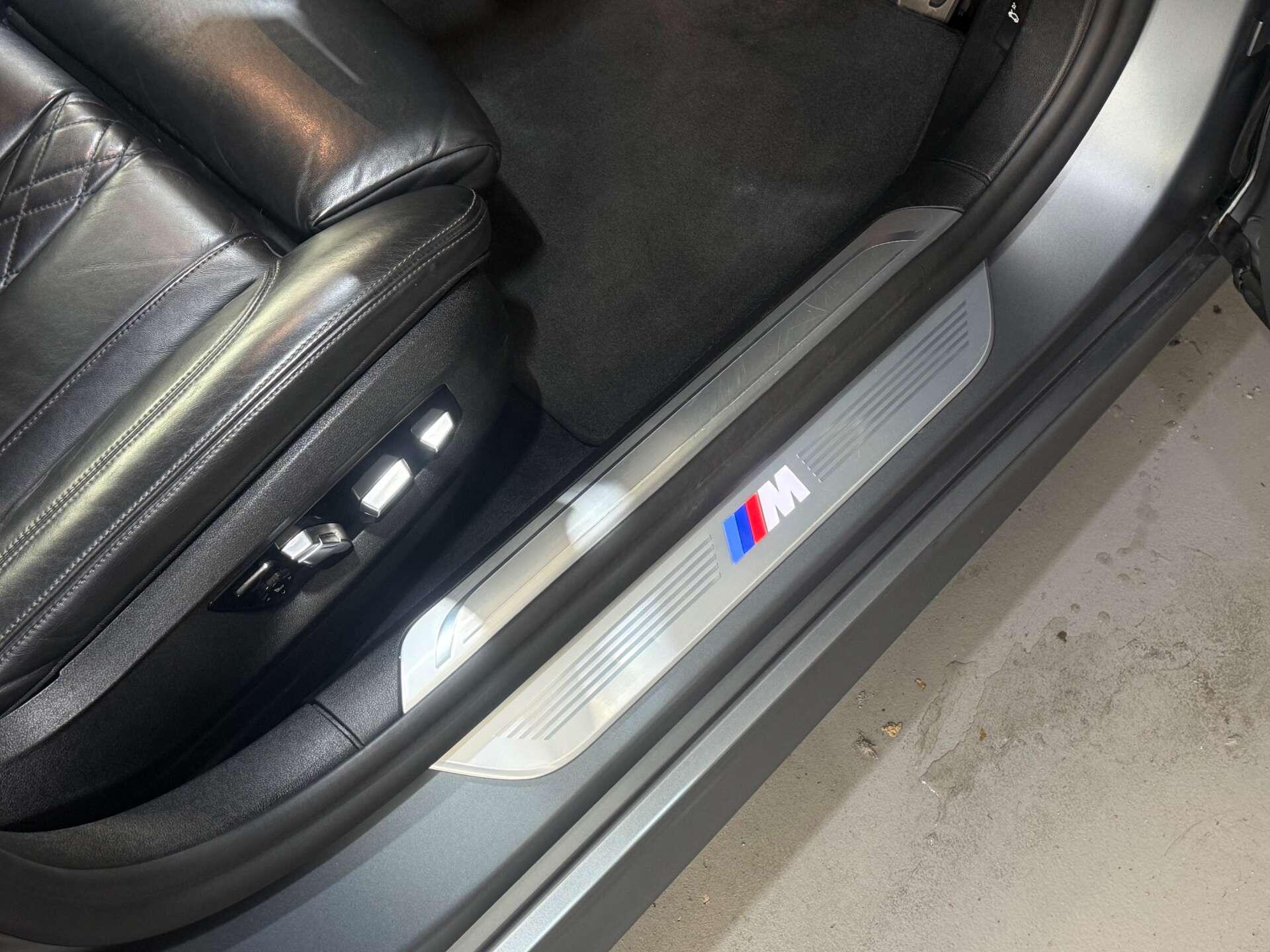 BMW 7 Series view 42