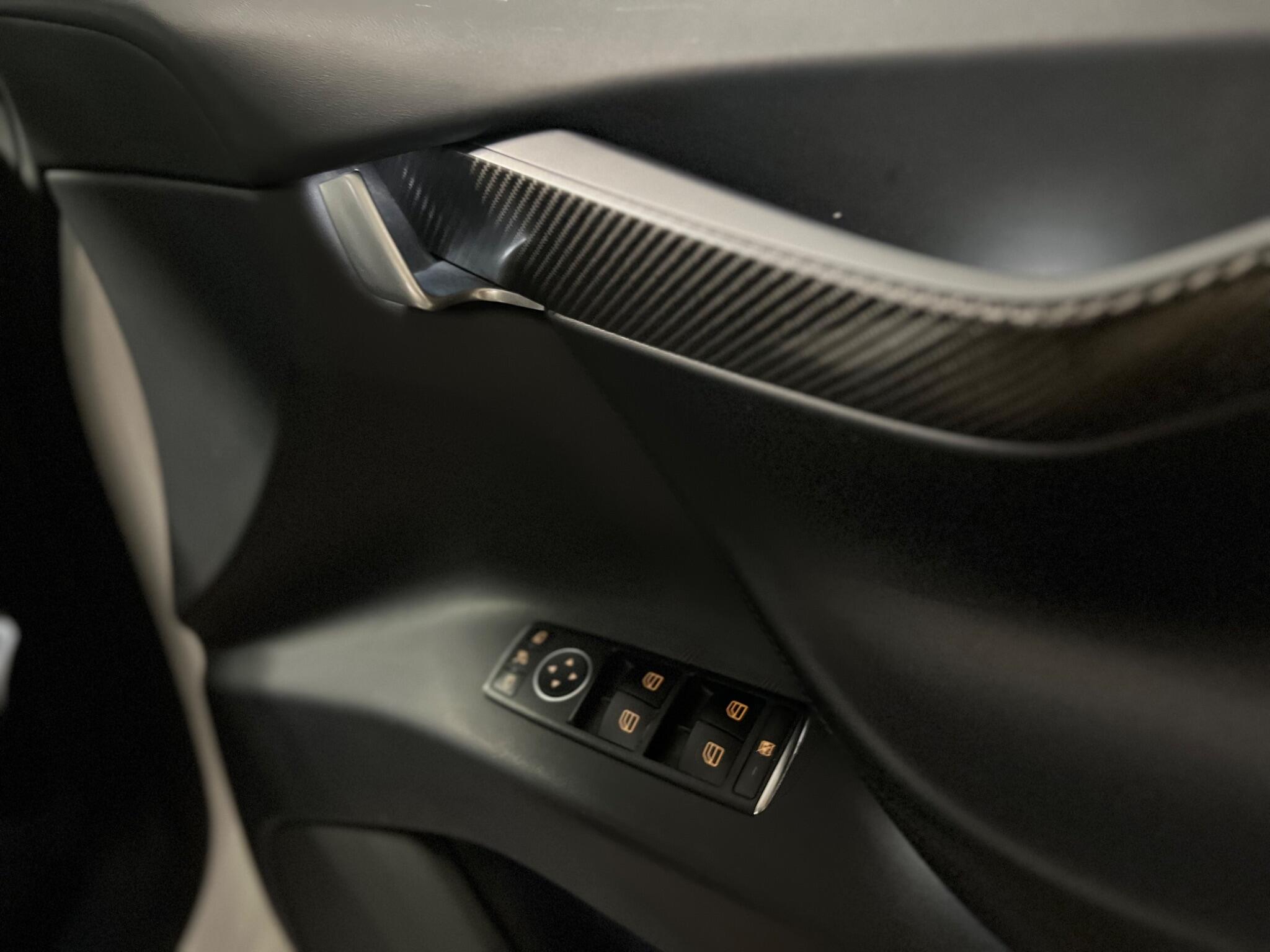 Tesla Model X view 25