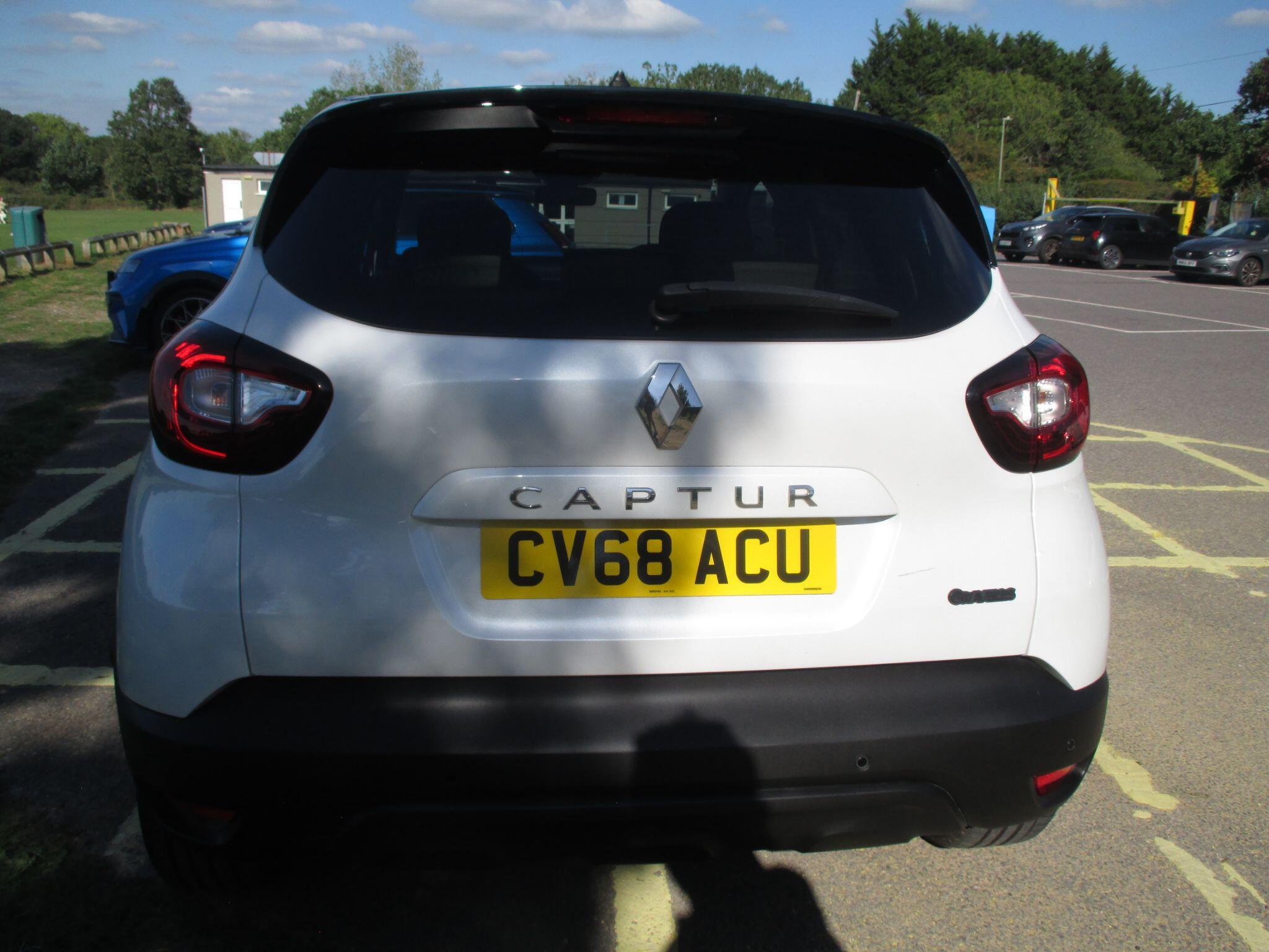 Renault Captur view 11