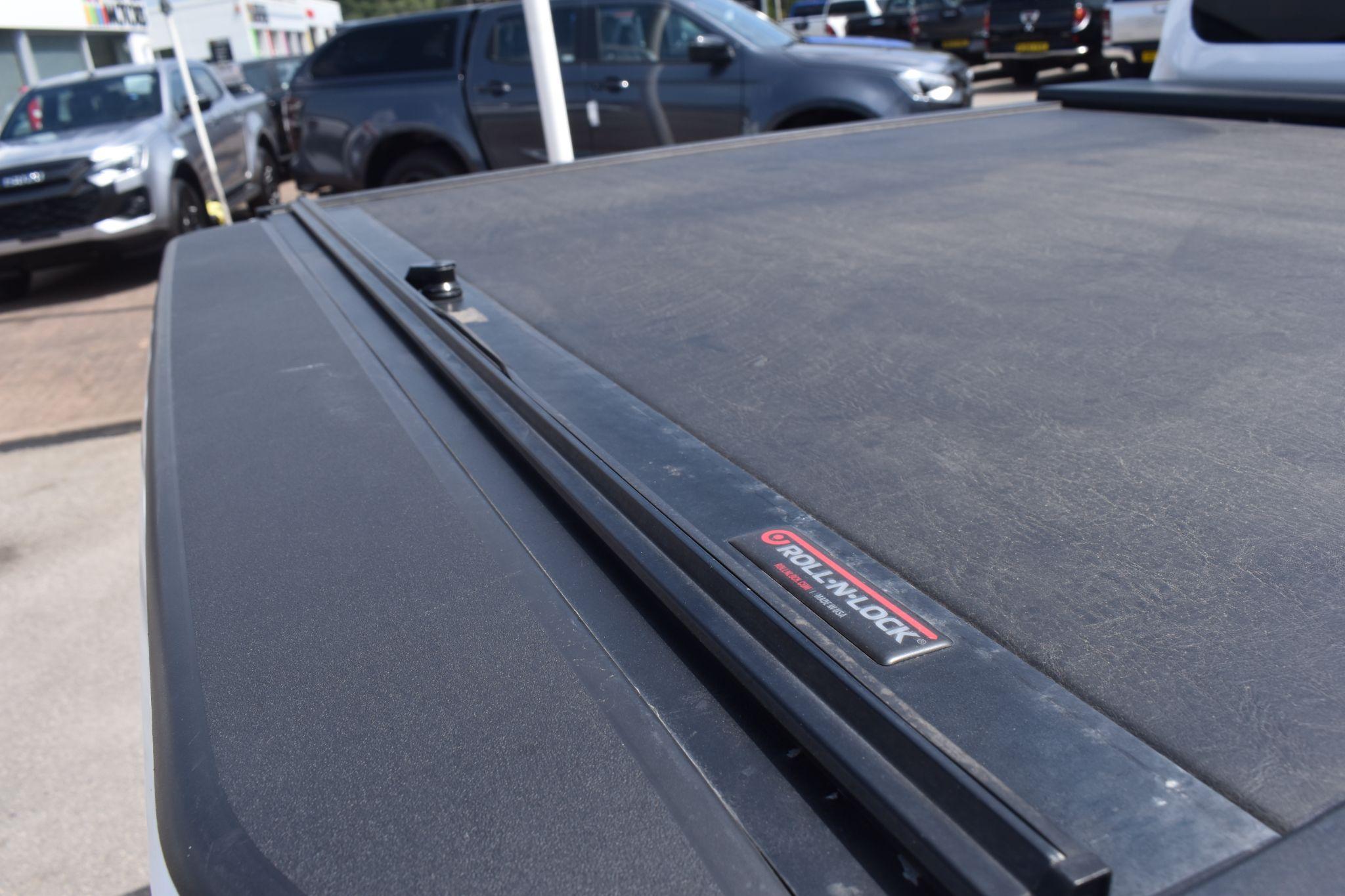 Navara - 2.3 dCi Tekna 4WD Euro 6 (s/s) 4dr - Image 8