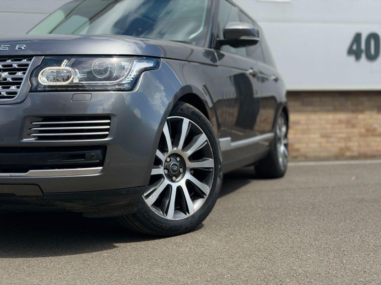 Land Rover Range Rover view 15