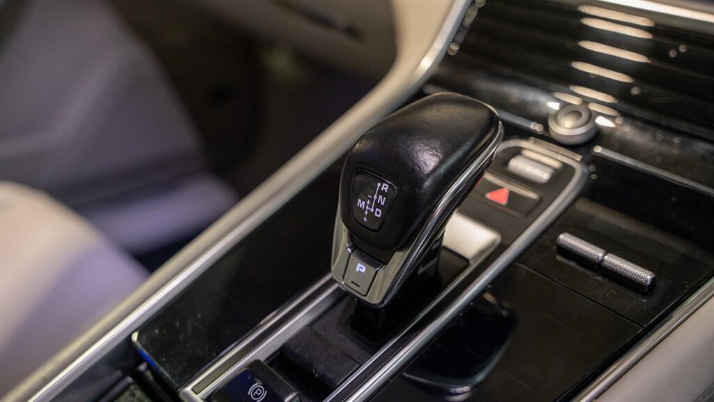 Porsche Panamera view 57