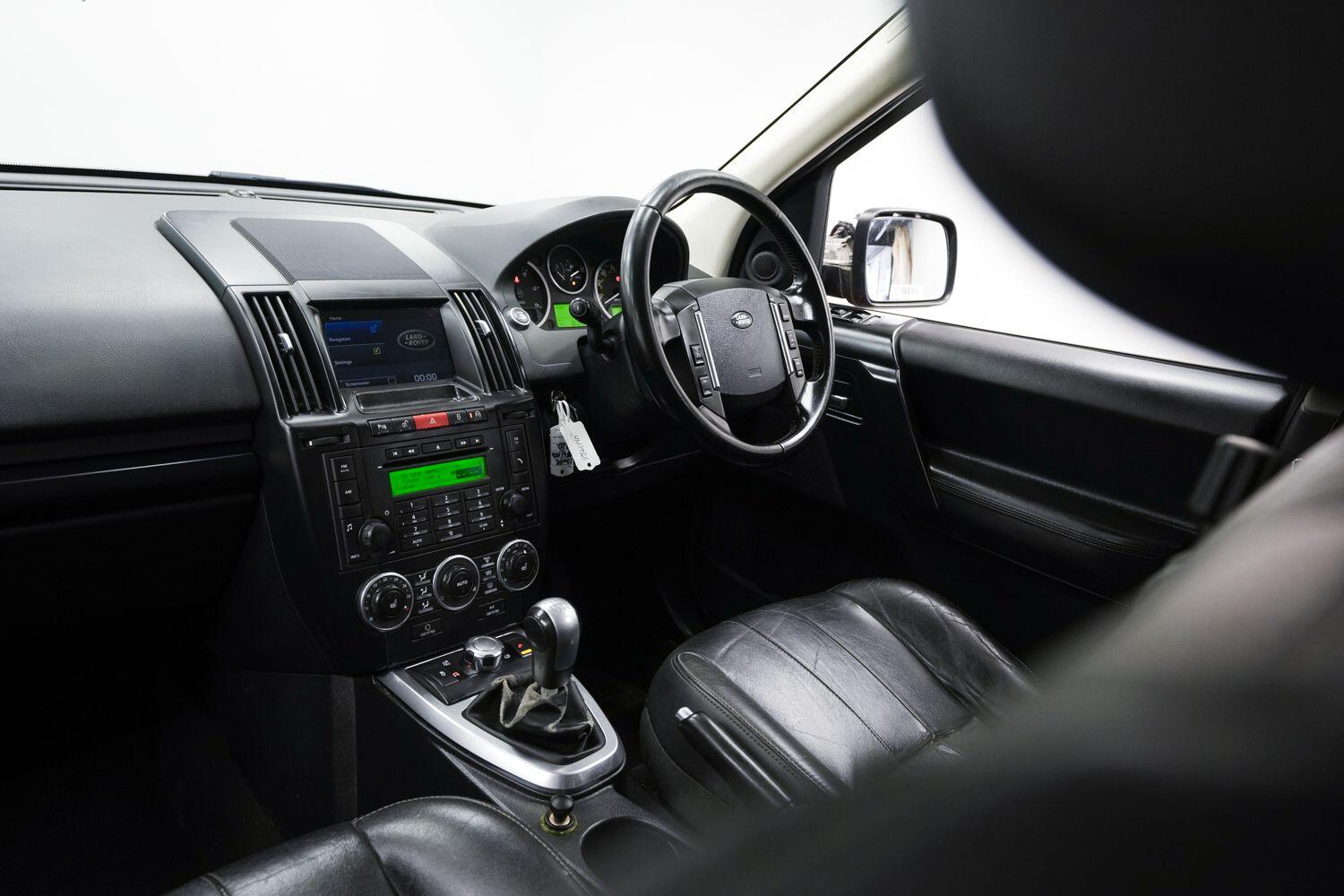 Land Rover Freelander 2 view 26
