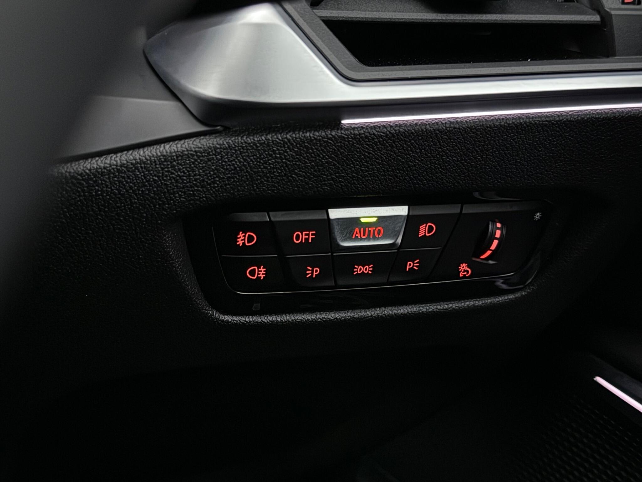 BMW 3 Series view 19