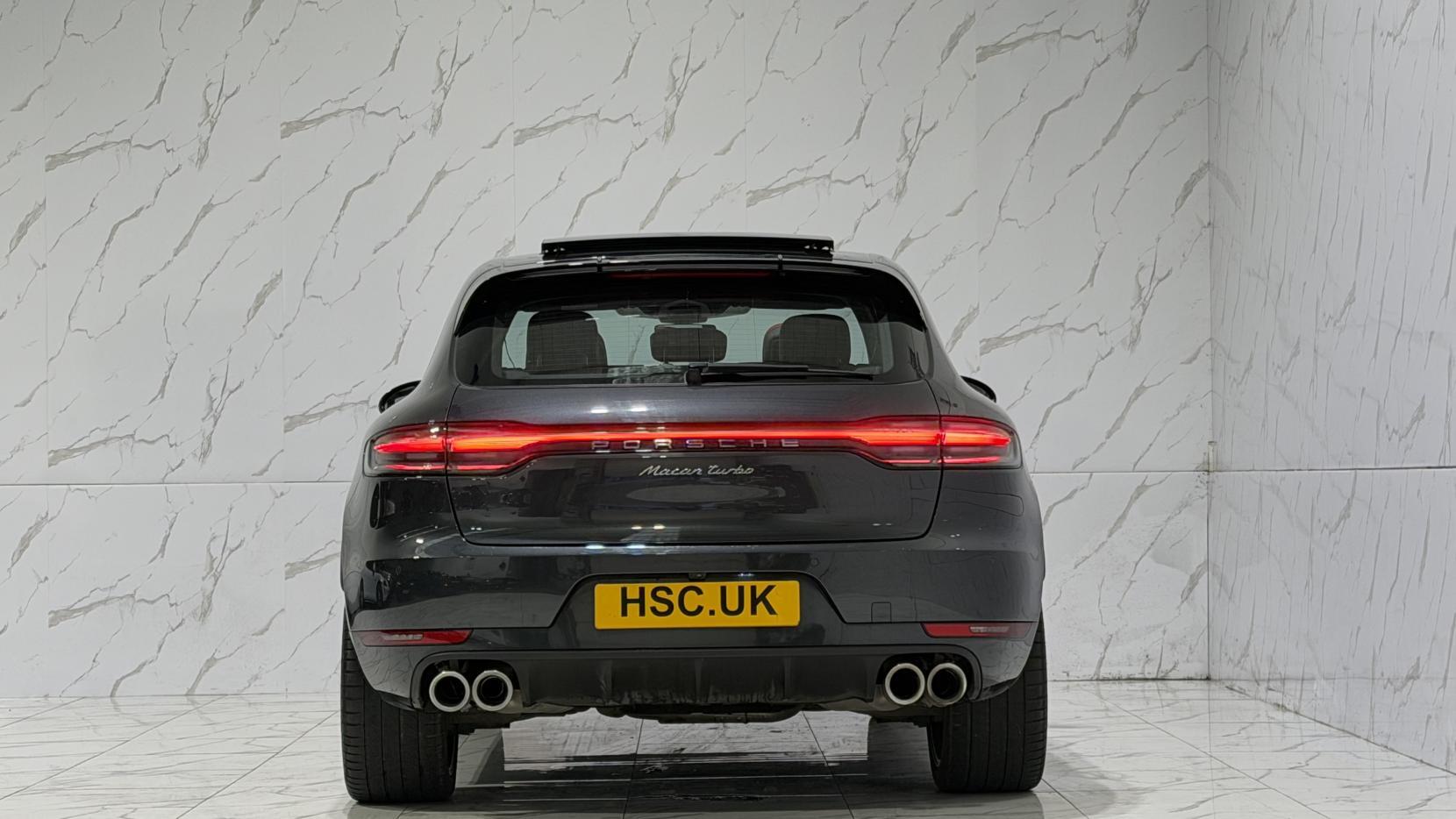 Porsche Macan view 5