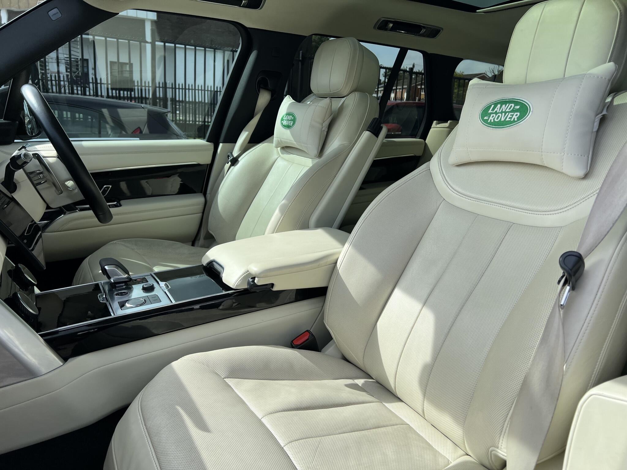 Land Rover Range Rover view 26