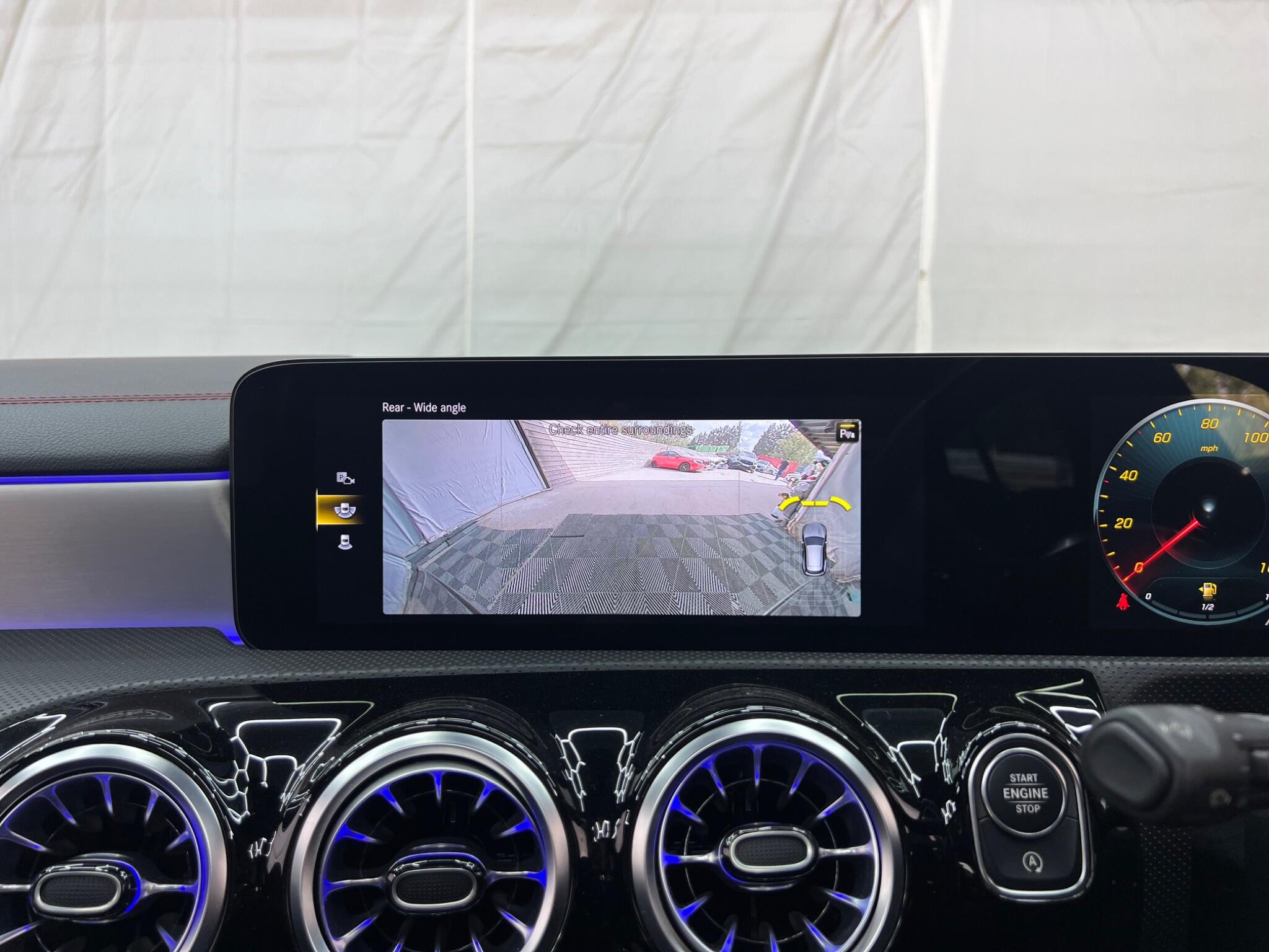 Mercedes-Benz Cla view 44