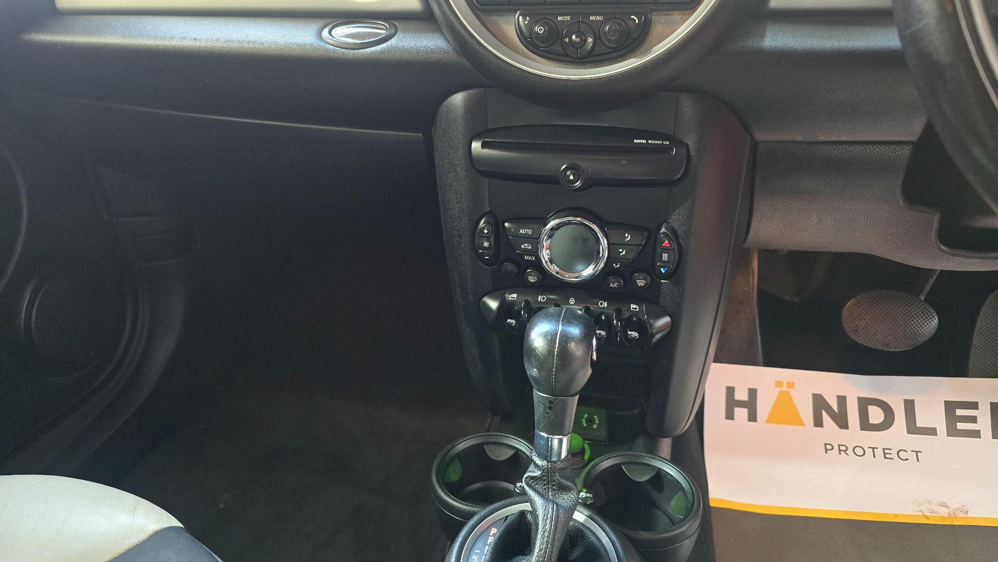 Mini Clubman view 11