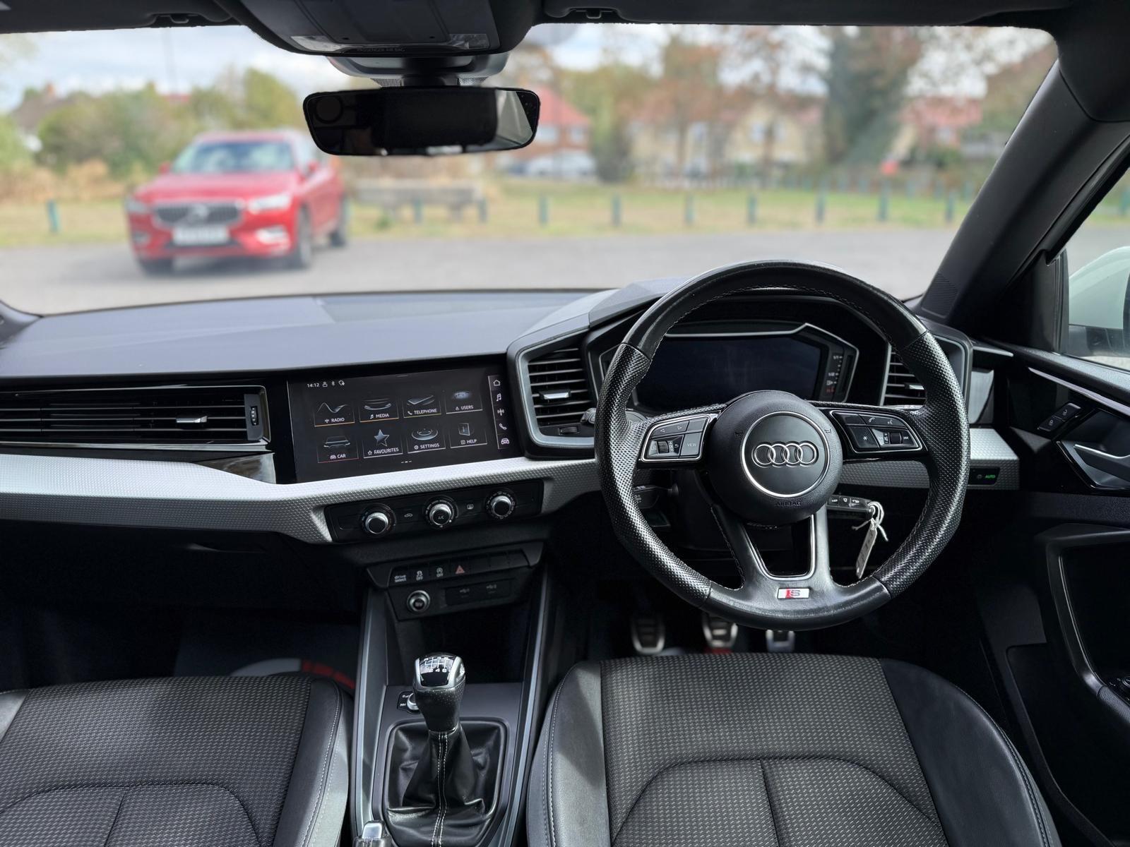 Audi A1 view 25