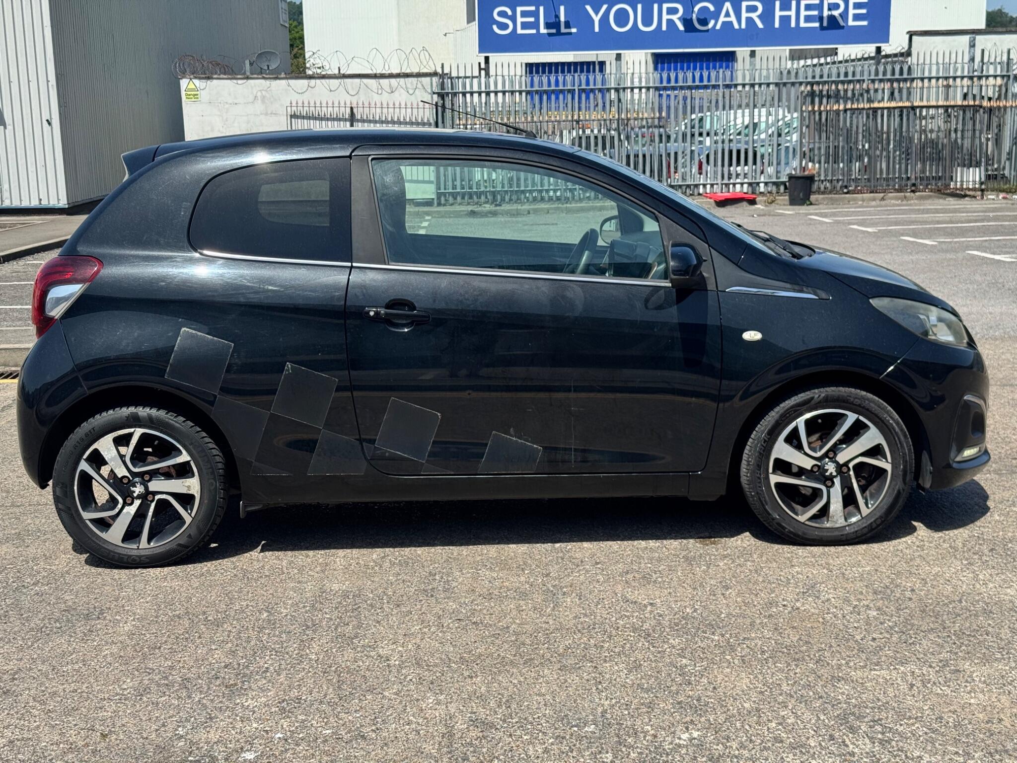 Peugeot 108 view 16