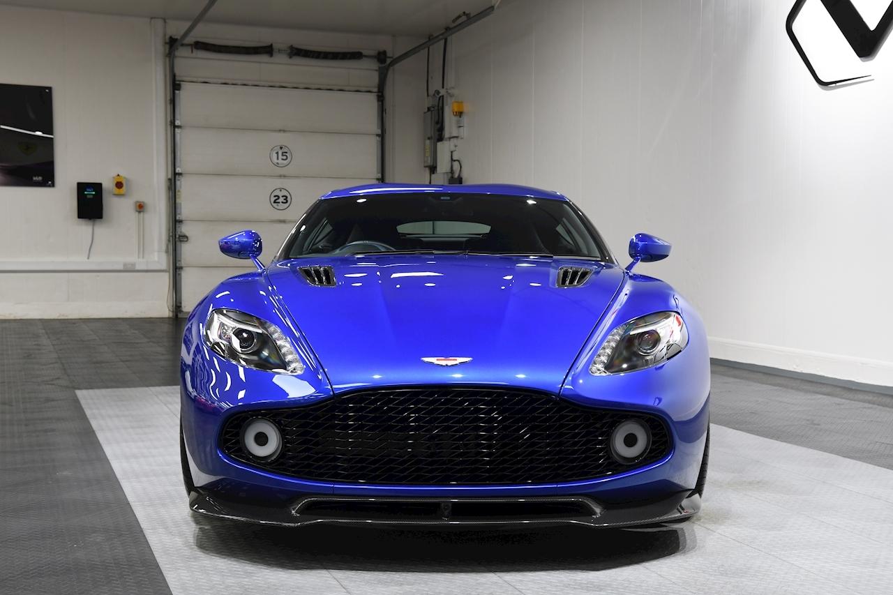Aston Martin Vanquish view 31