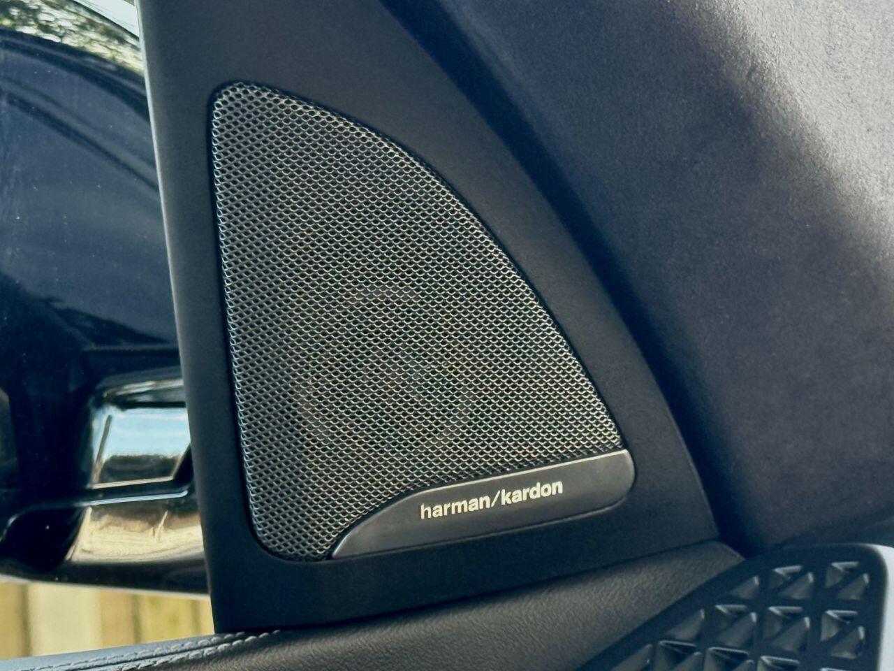 BMW X7 view 13