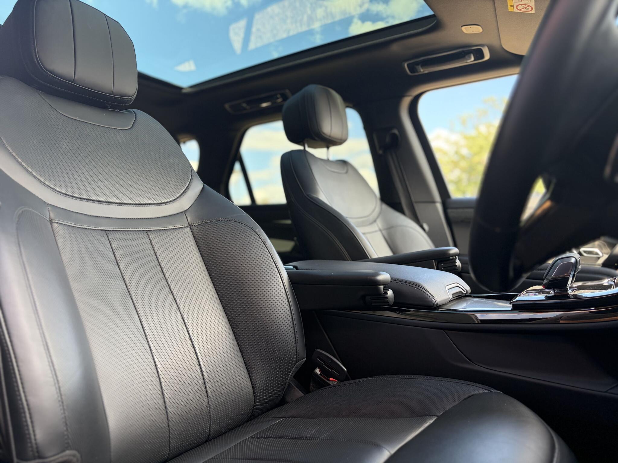 Land Rover Range Rover Sport view 18