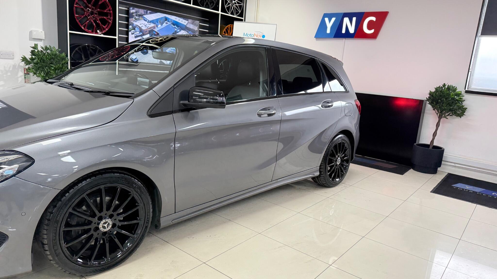 Mercedes-Benz B-Class view 17