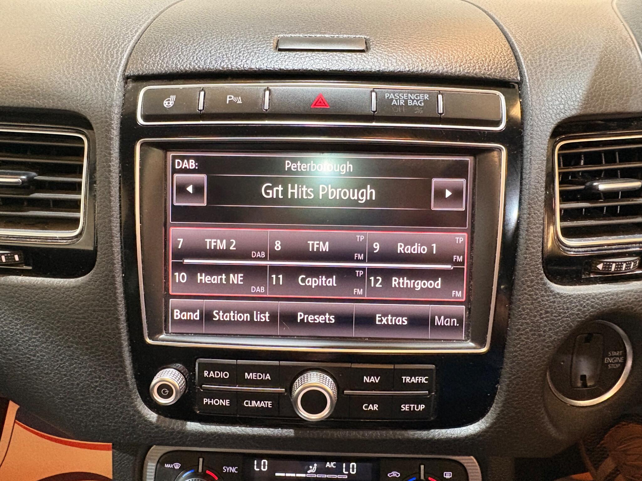 Volkswagen Touareg view 56