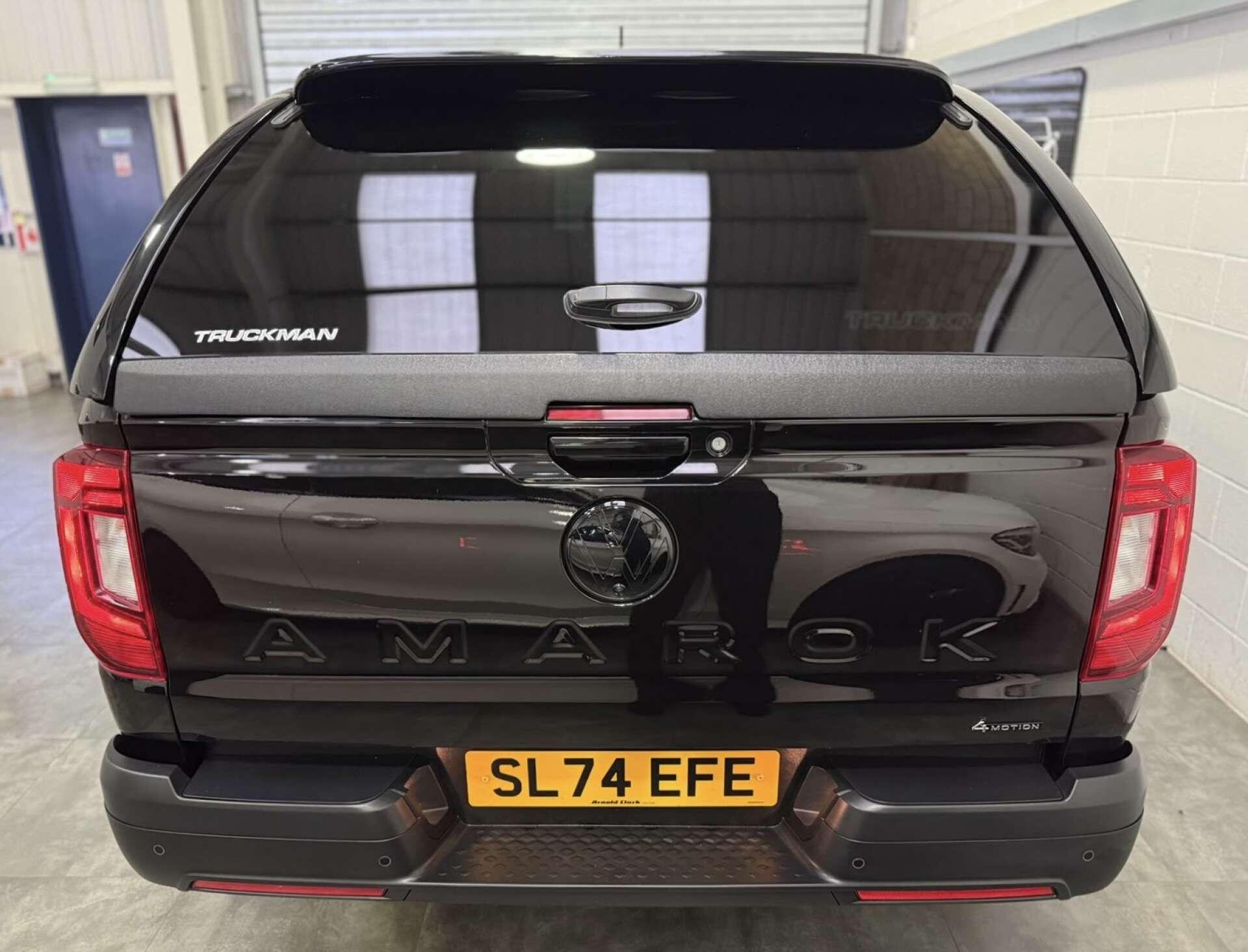 Volkswagen Amarok view 7