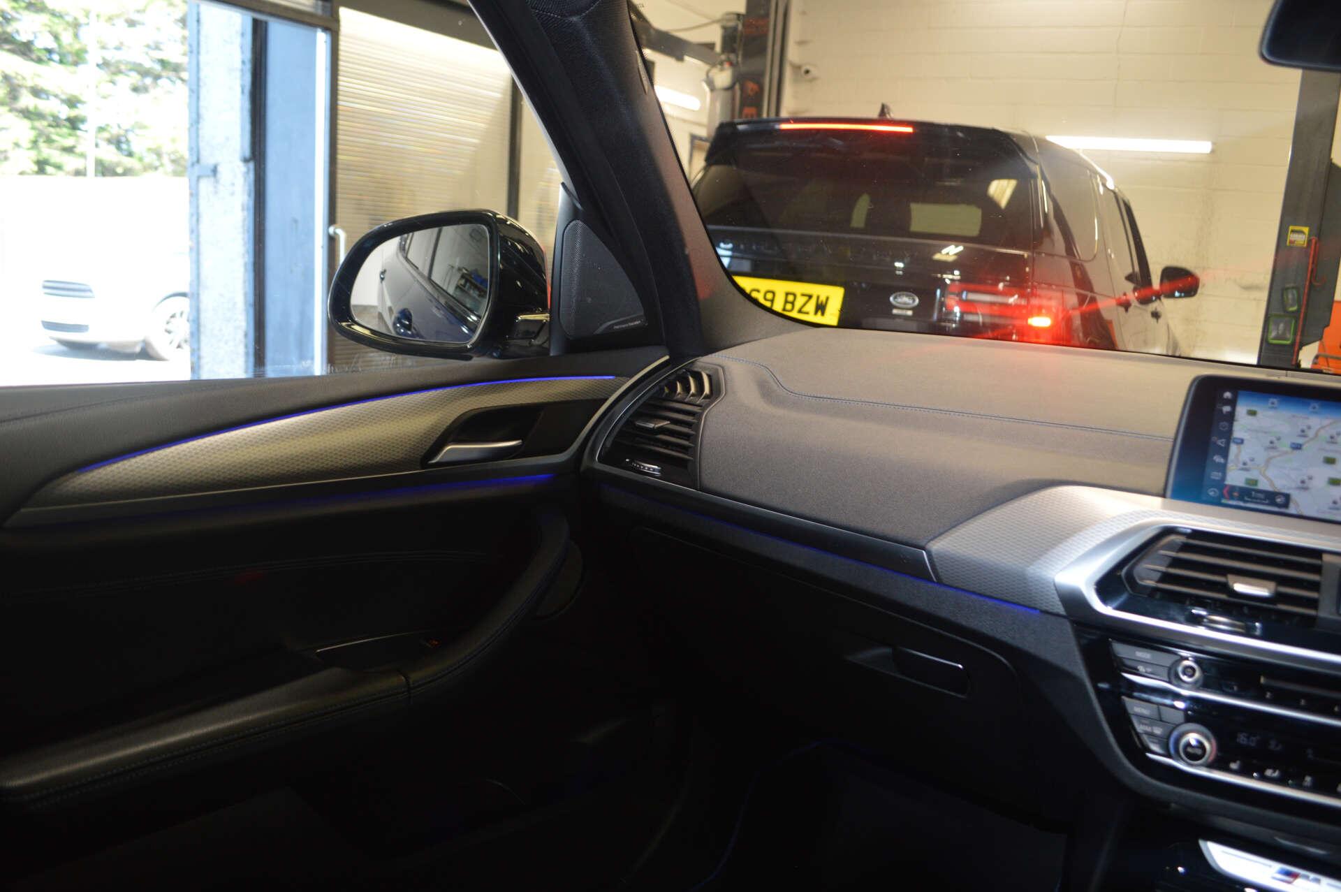 BMW X3 view 18