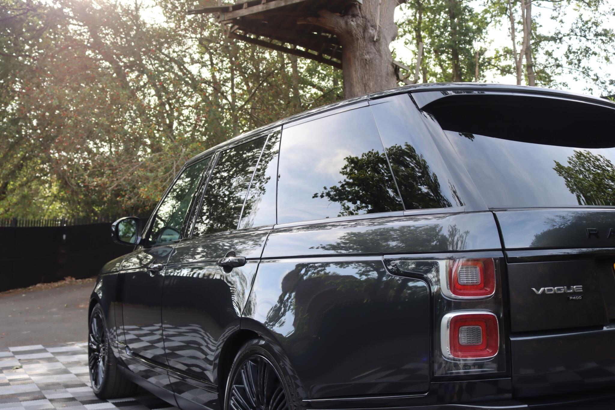 Land Rover Range Rover view 25