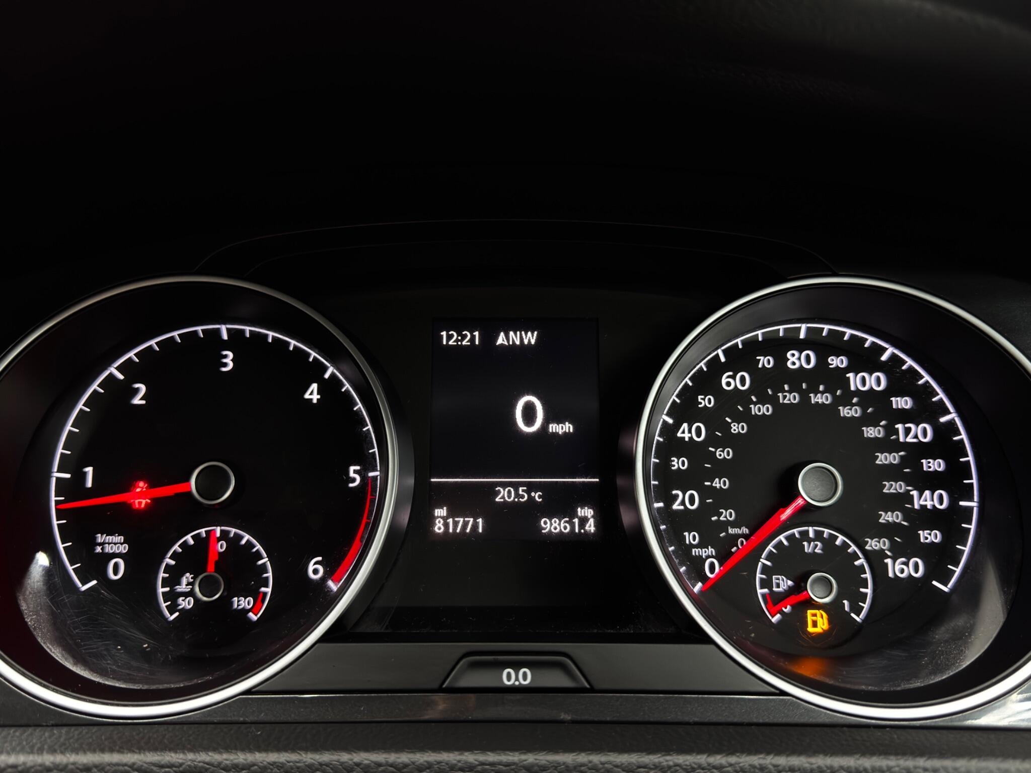Volkswagen Golf view 21