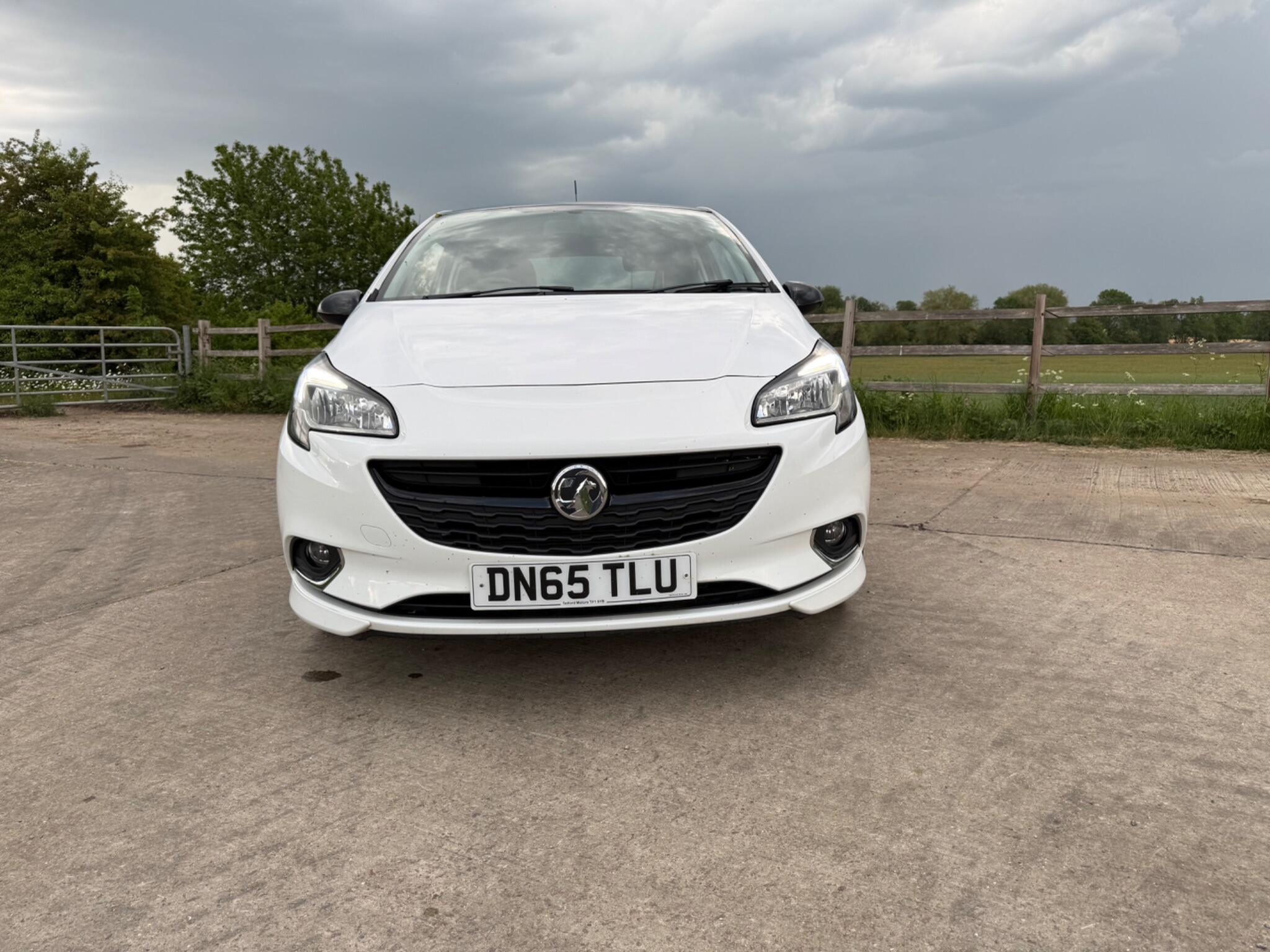 Vauxhall Corsa 1.4i ecoTEC Limited Edition Euro 6 3dr — photo 3 of 96