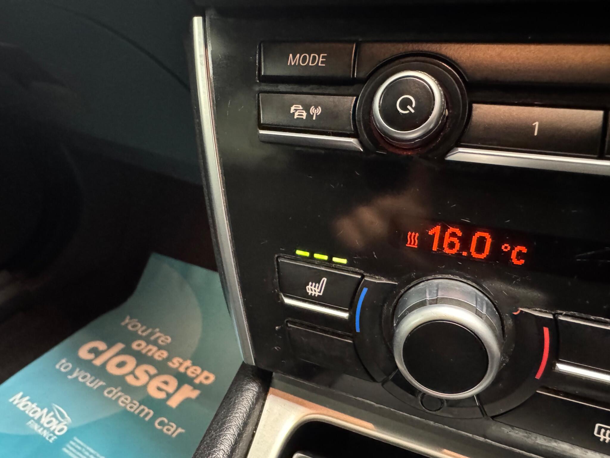 BMW 5 Series view 27