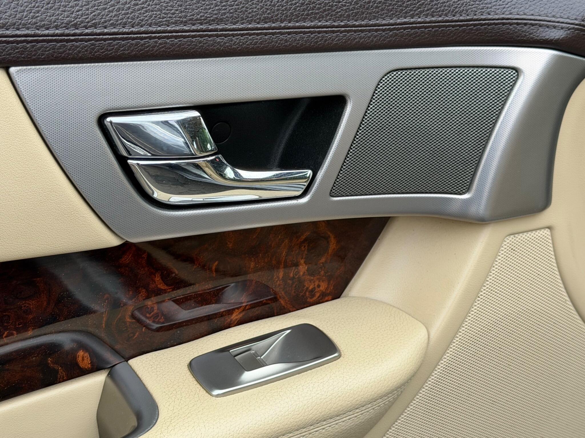 Jaguar XF view 37