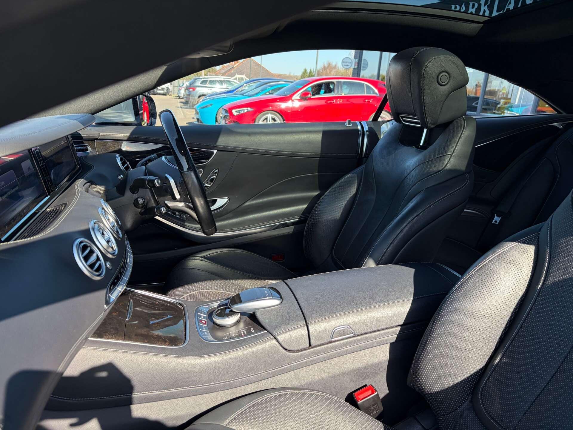 Mercedes-Benz S Class view 19