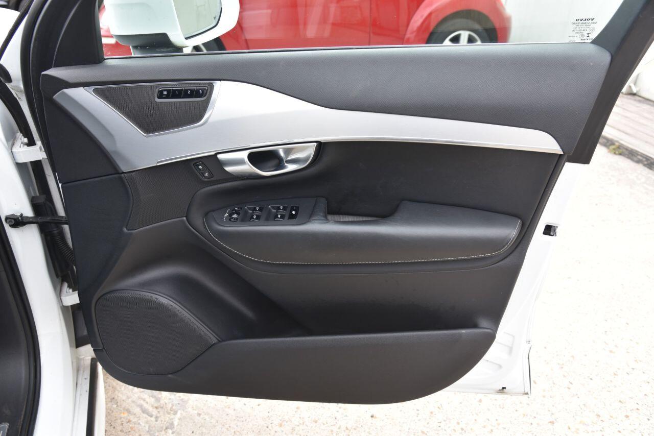 Volvo XC90 view 58